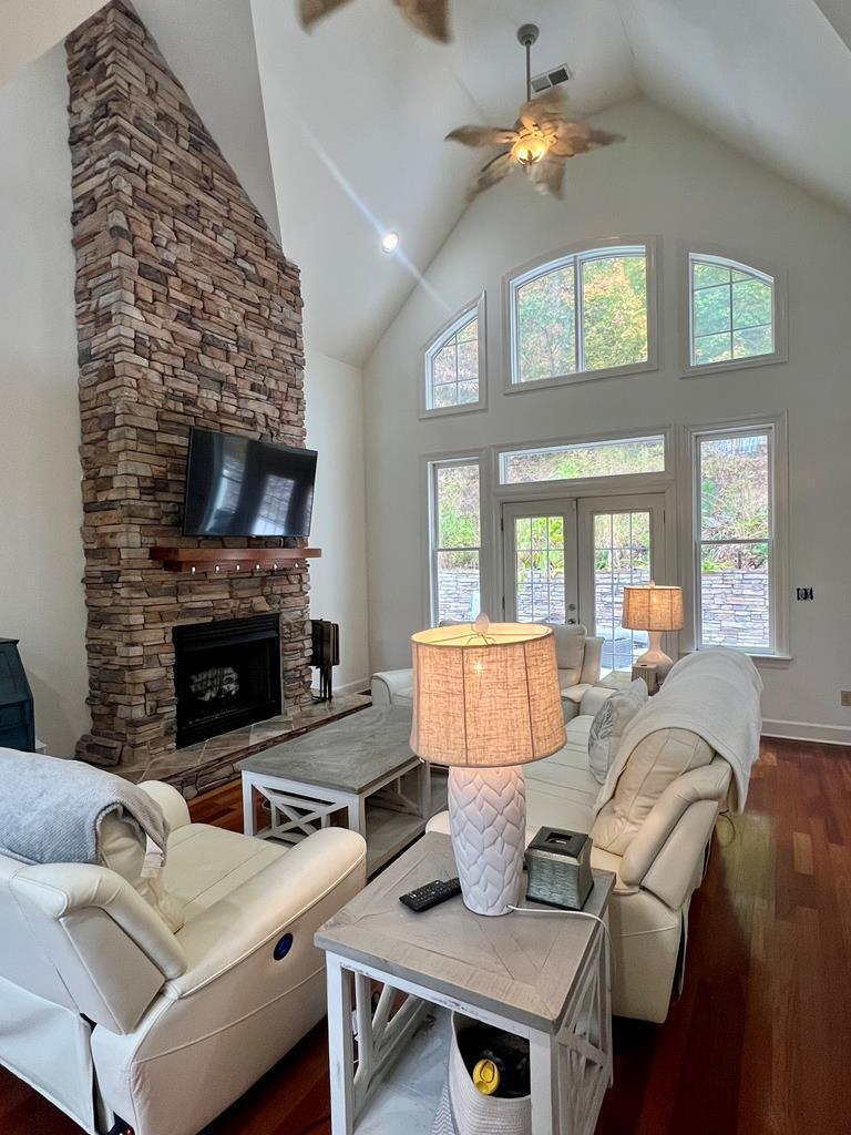 Rocky Face, Georgia, 30740, United States, 5 Bedrooms Bedrooms, ,5 BathroomsBathrooms,Residential,For Sale,1997507