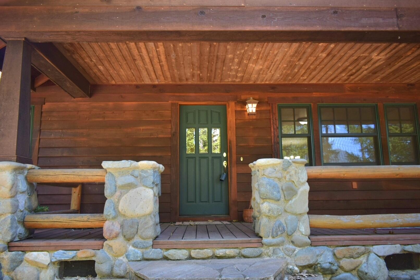 Cave Junction, Oregon, 97523, United States, 3 Bedrooms Bedrooms, ,3 BathroomsBathrooms,Residential,For Sale,1975674