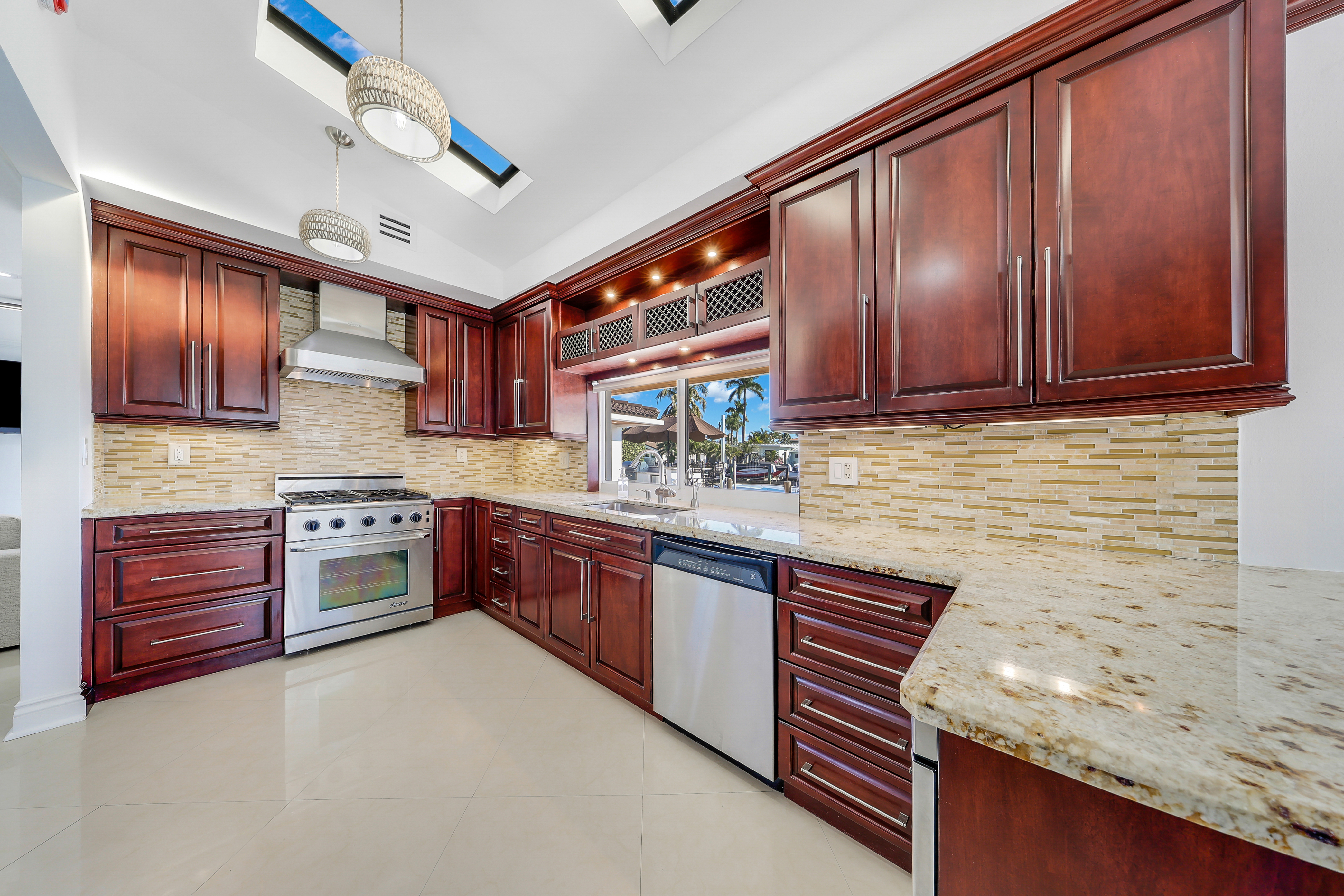  800 SE 3rd Ter, Pompano Beach, FL, 33060 - 物件實景