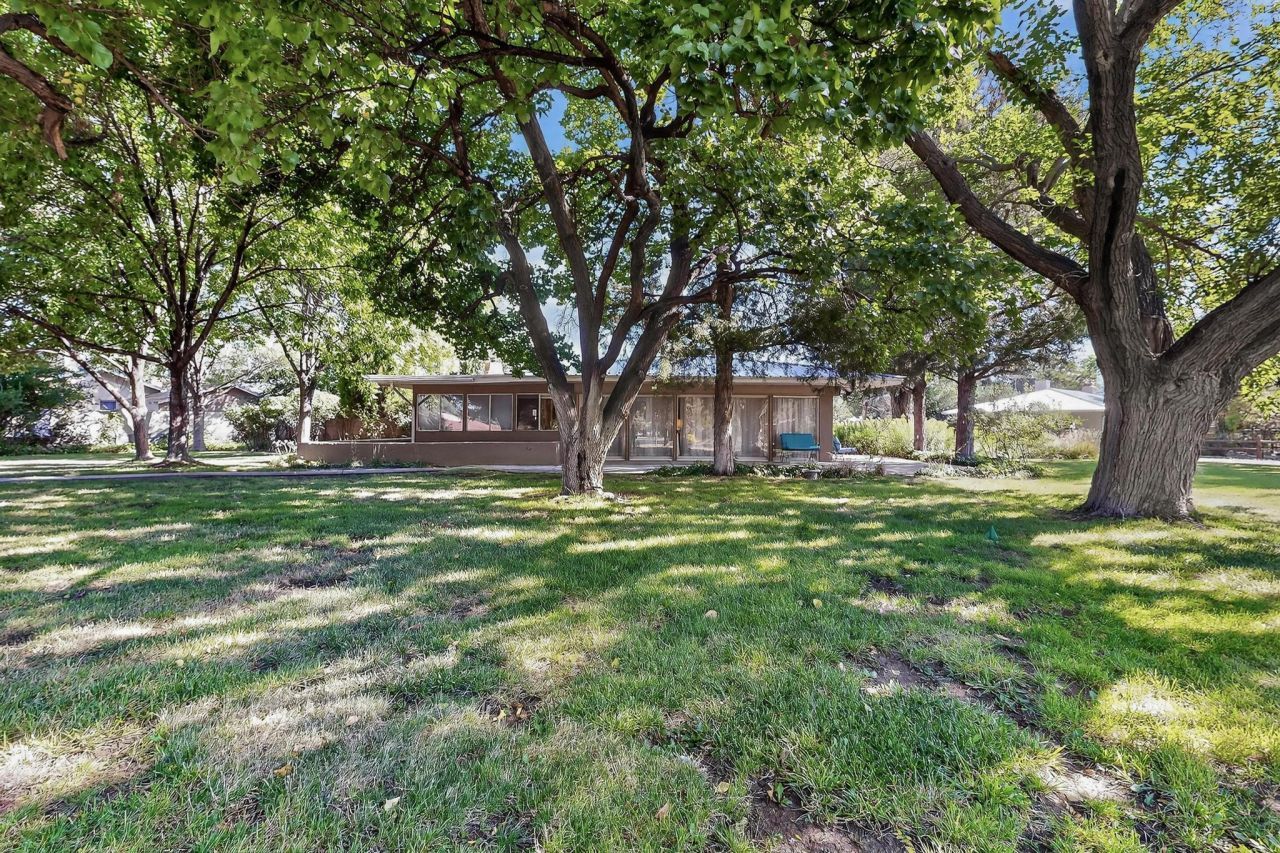 Albuquerque, New Mexico, 87107, United States, 4 Bedrooms Bedrooms, ,3 BathroomsBathrooms,Residential,For Sale,1917384