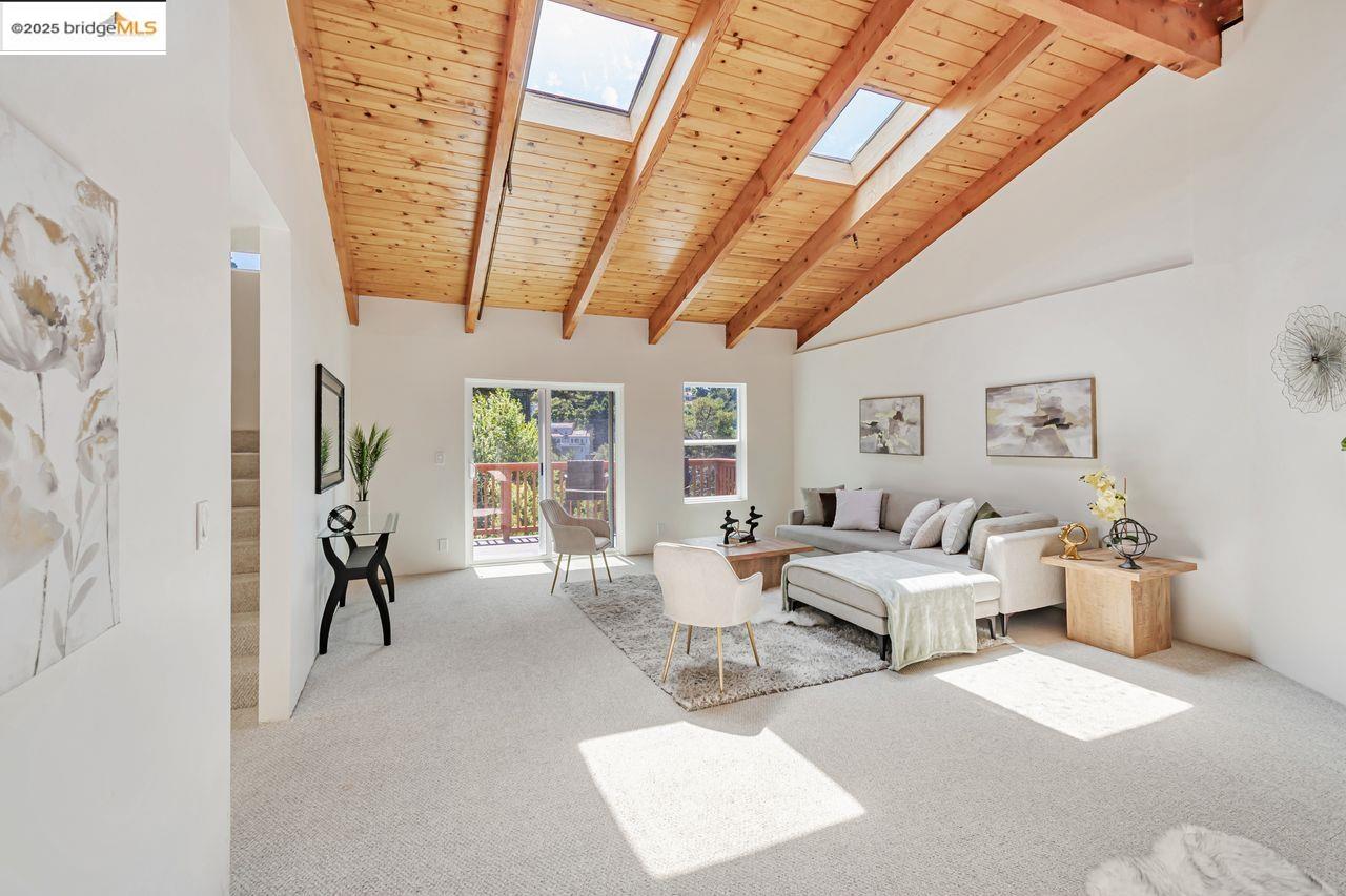 Oakland, California, 94611, United States, 4 Bedrooms Bedrooms, ,2 BathroomsBathrooms,Residential,For Sale,1906699