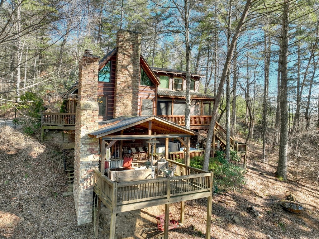 Blue Ridge, Georgia, 30513, United States, 5 Bedrooms Bedrooms, ,3 BathroomsBathrooms,Residential,For Sale,1858988