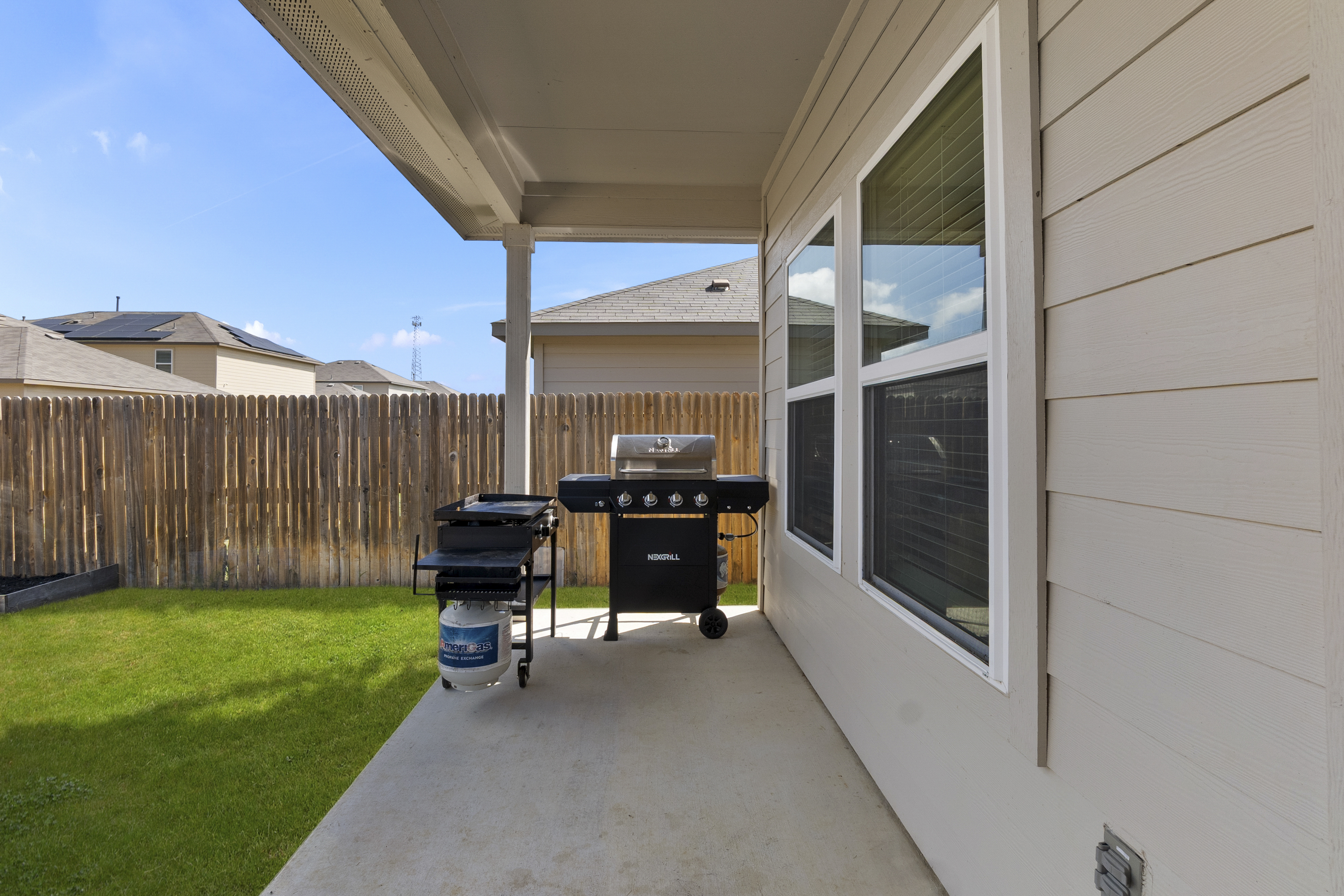  New Braunfels Living with a 2.99% Assumable VA Loan - 物件實景