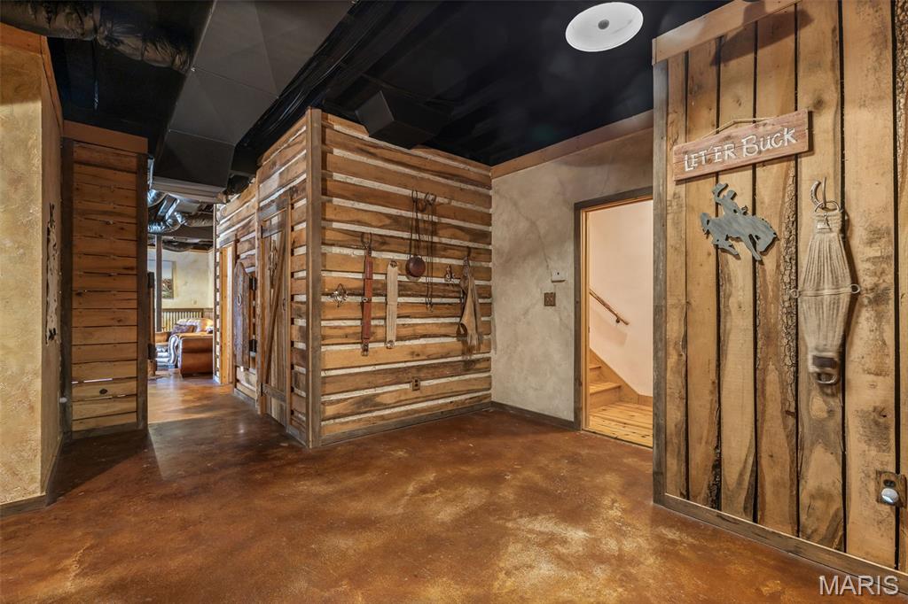 Farmington, Missouri, 63640, United States, 3 Bedrooms Bedrooms, ,4 BathroomsBathrooms,Residential,For Sale,1991980