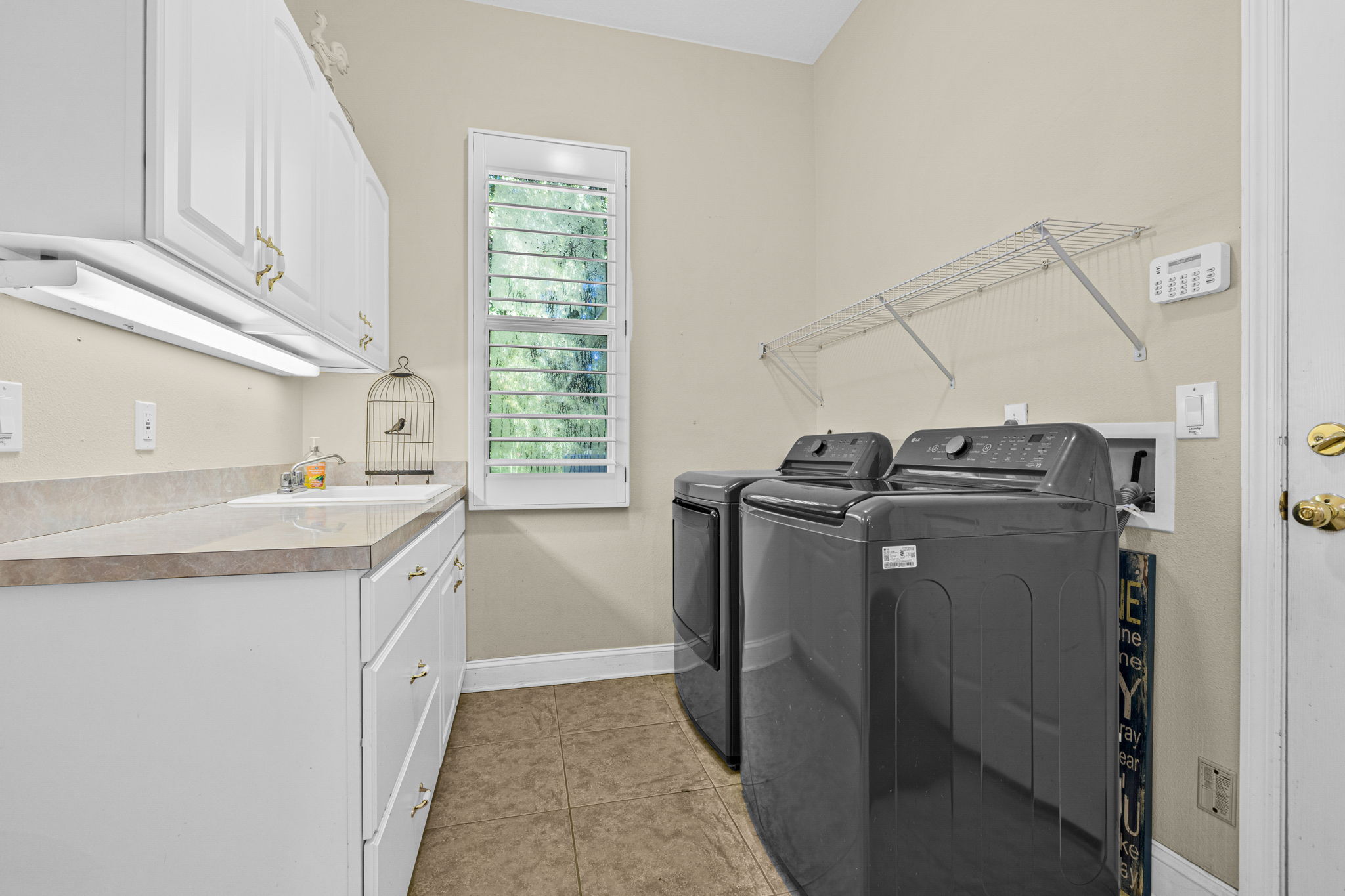 Wesley Chapel, Florida, 33543, United States, 4 Bedrooms Bedrooms, ,3 BathroomsBathrooms,Residential,For Sale,1904479