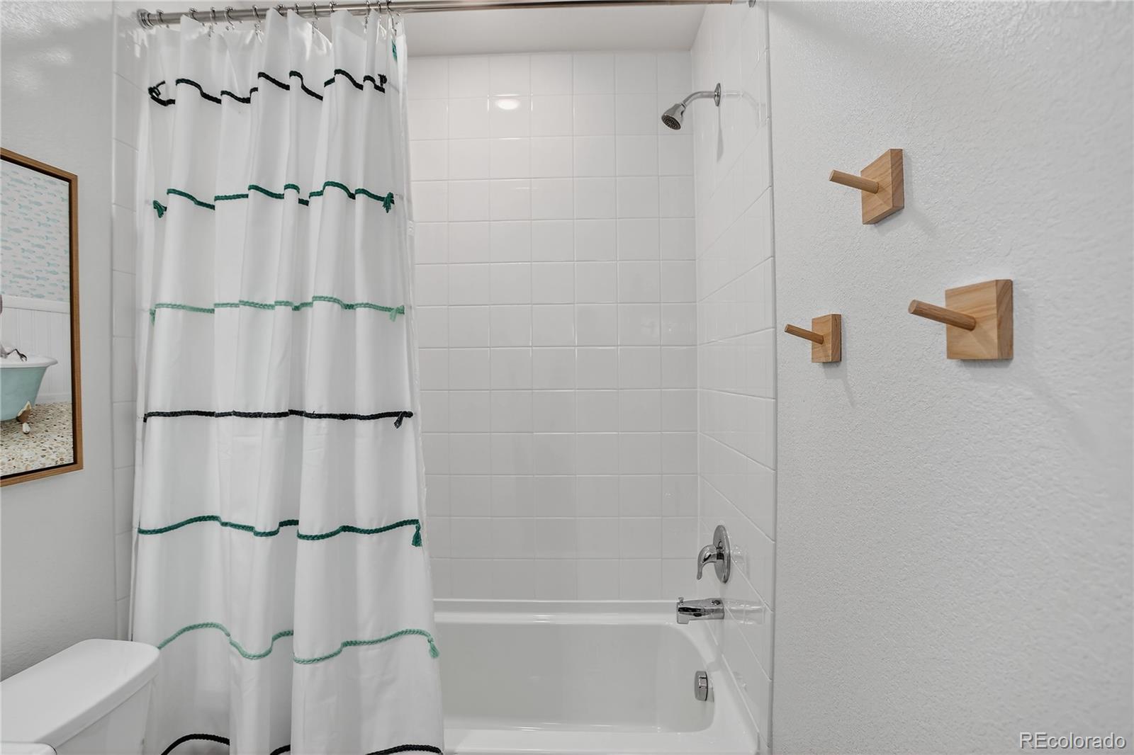 Longmont, Colorado, 80504, United States, 3 Bedrooms Bedrooms, ,2 BathroomsBathrooms,Residential,For Sale,1950187