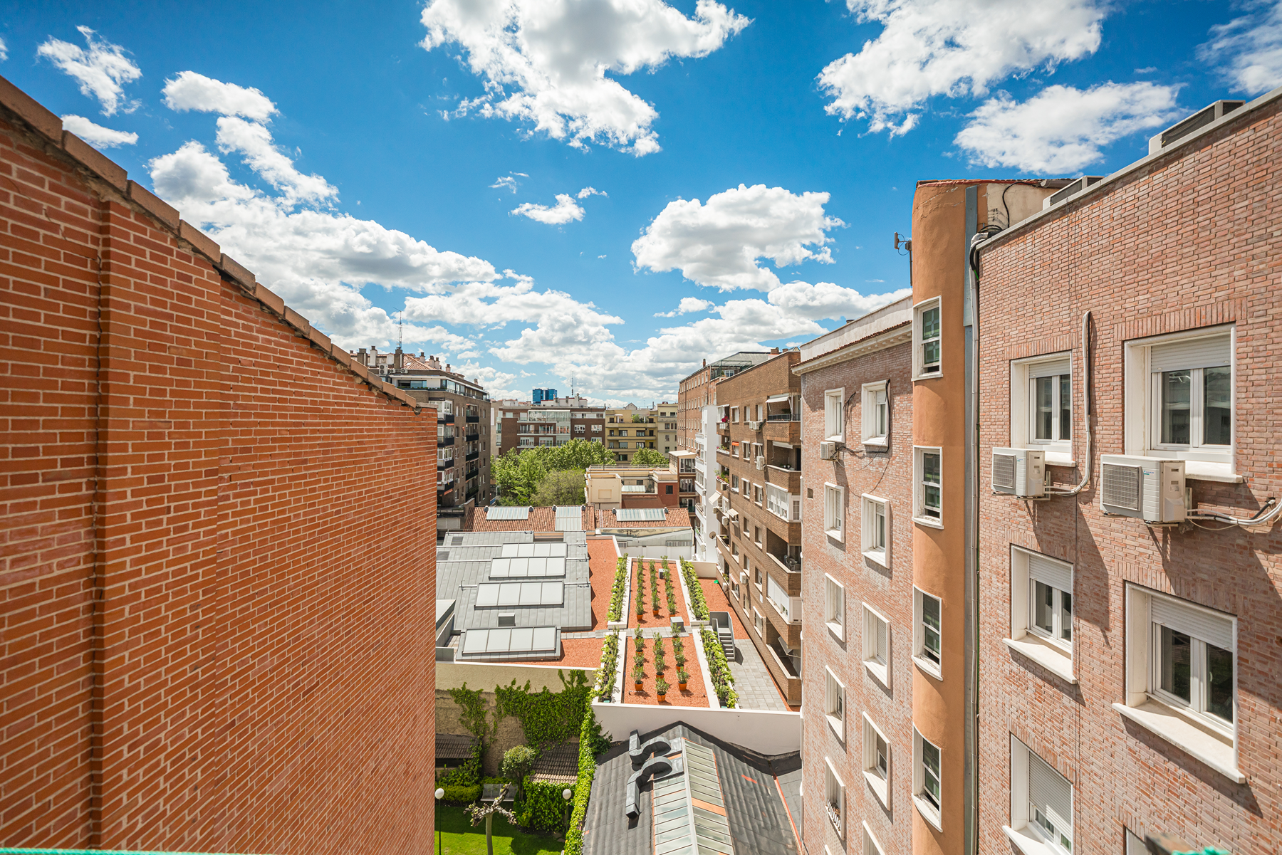  Very bright two-bedroom flat in Trafalgar - 物件實景