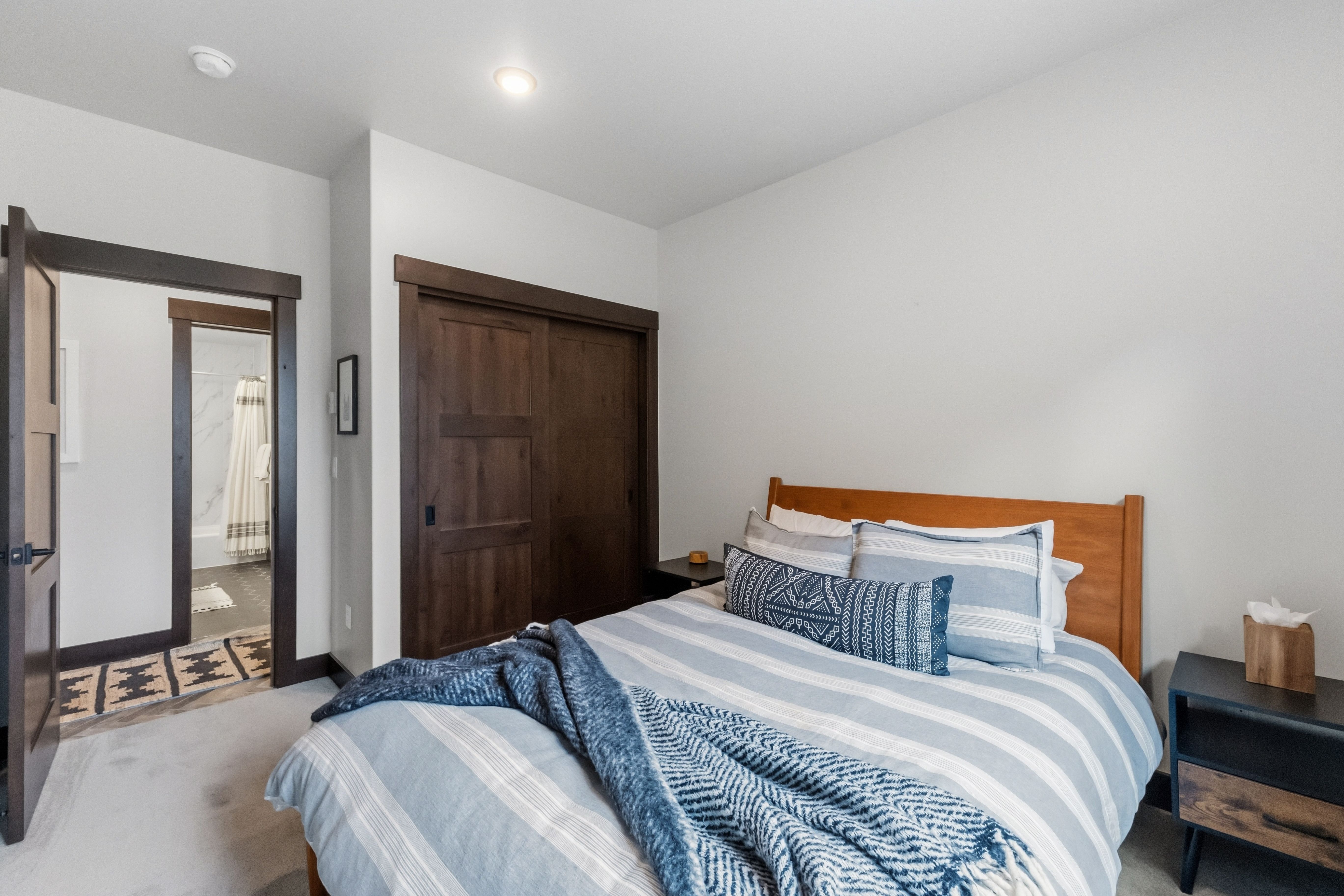  Beautifully Furnished Duplex in Highly Sought After Summit Sky Ranch Community - 物件實景