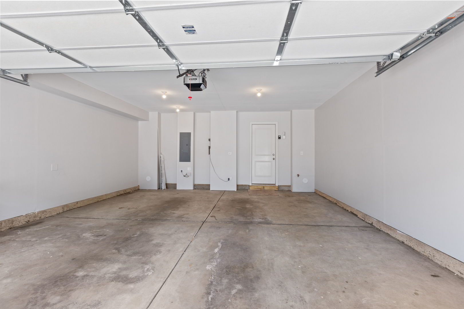 Schaumburg, Illinois, 60173, United States, 3 Bedrooms Bedrooms, ,3 BathroomsBathrooms,Residential,For Sale,1868457
