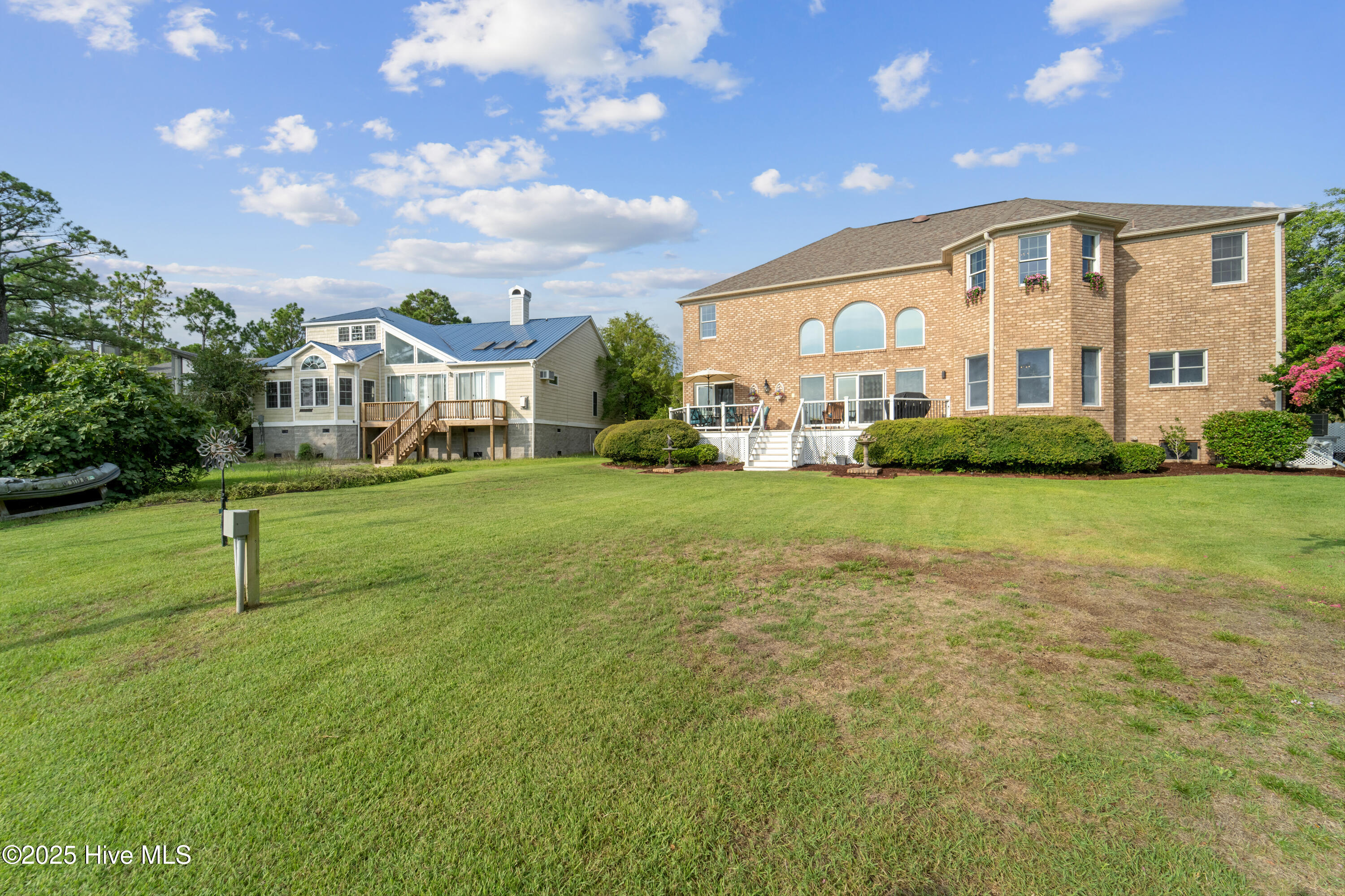 New Bern, North Carolina, 28560, United States, 4 Bedrooms Bedrooms, ,3 BathroomsBathrooms,Residential,For Sale,1907556