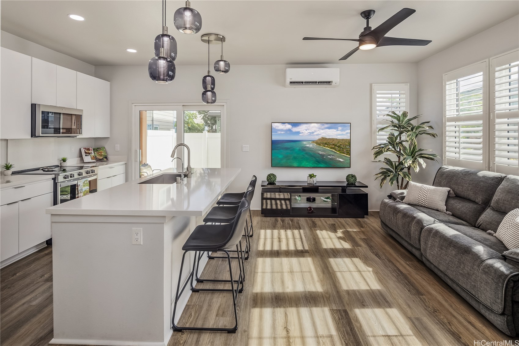 Ewa Beach, Hawaii, 96706, United States, 3 Bedrooms Bedrooms, ,3 BathroomsBathrooms,Residential,For Sale,1987921