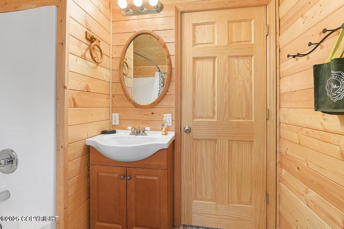 Soldotna, Alaska, 99669, United States, 6 Bedrooms Bedrooms, ,3 BathroomsBathrooms,Residential,For Sale,1984218