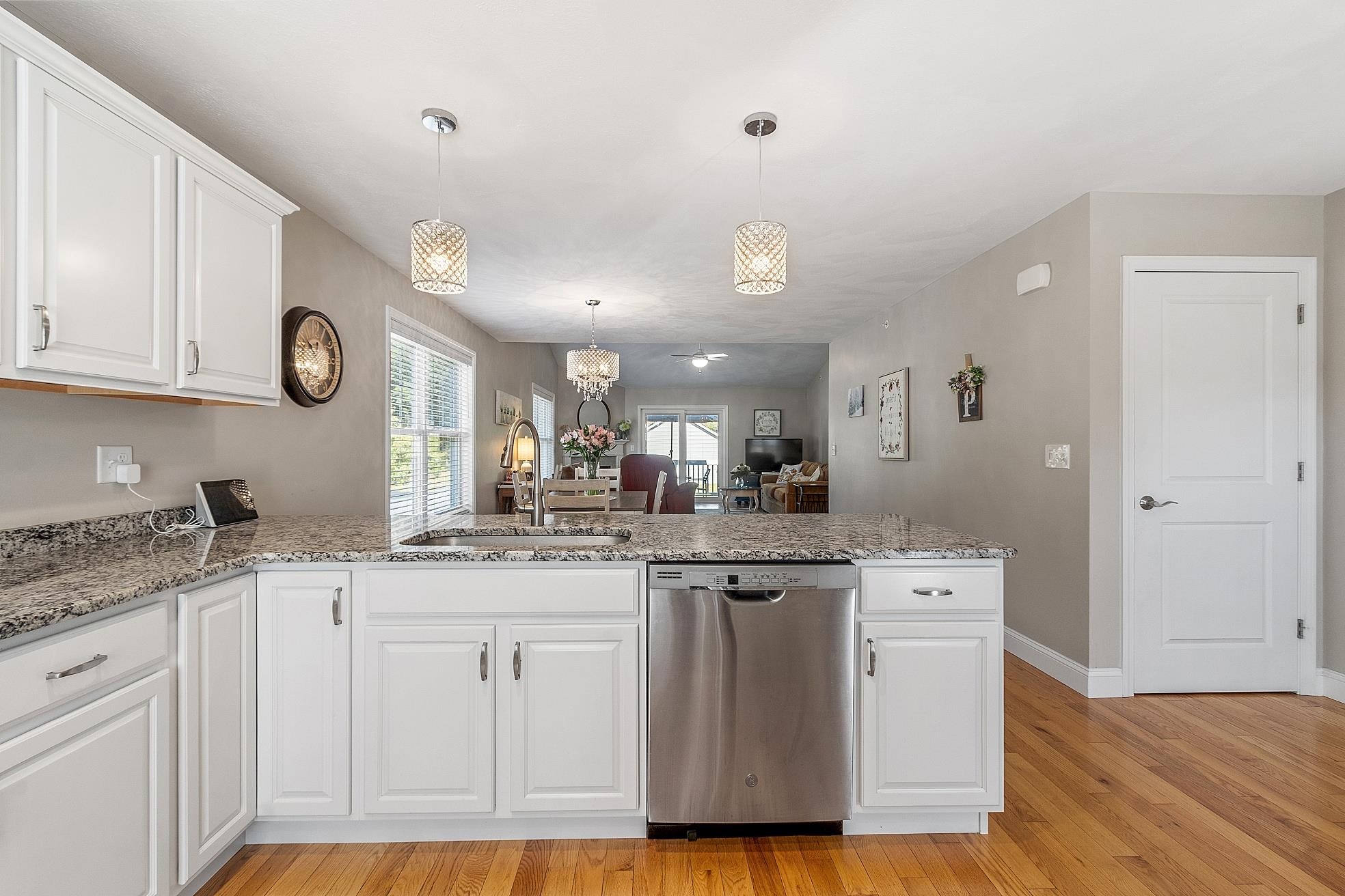 Pelham, New Hampshire, 03076, United States, 2 Bedrooms Bedrooms, ,2 BathroomsBathrooms,Residential,For Sale,1941586
