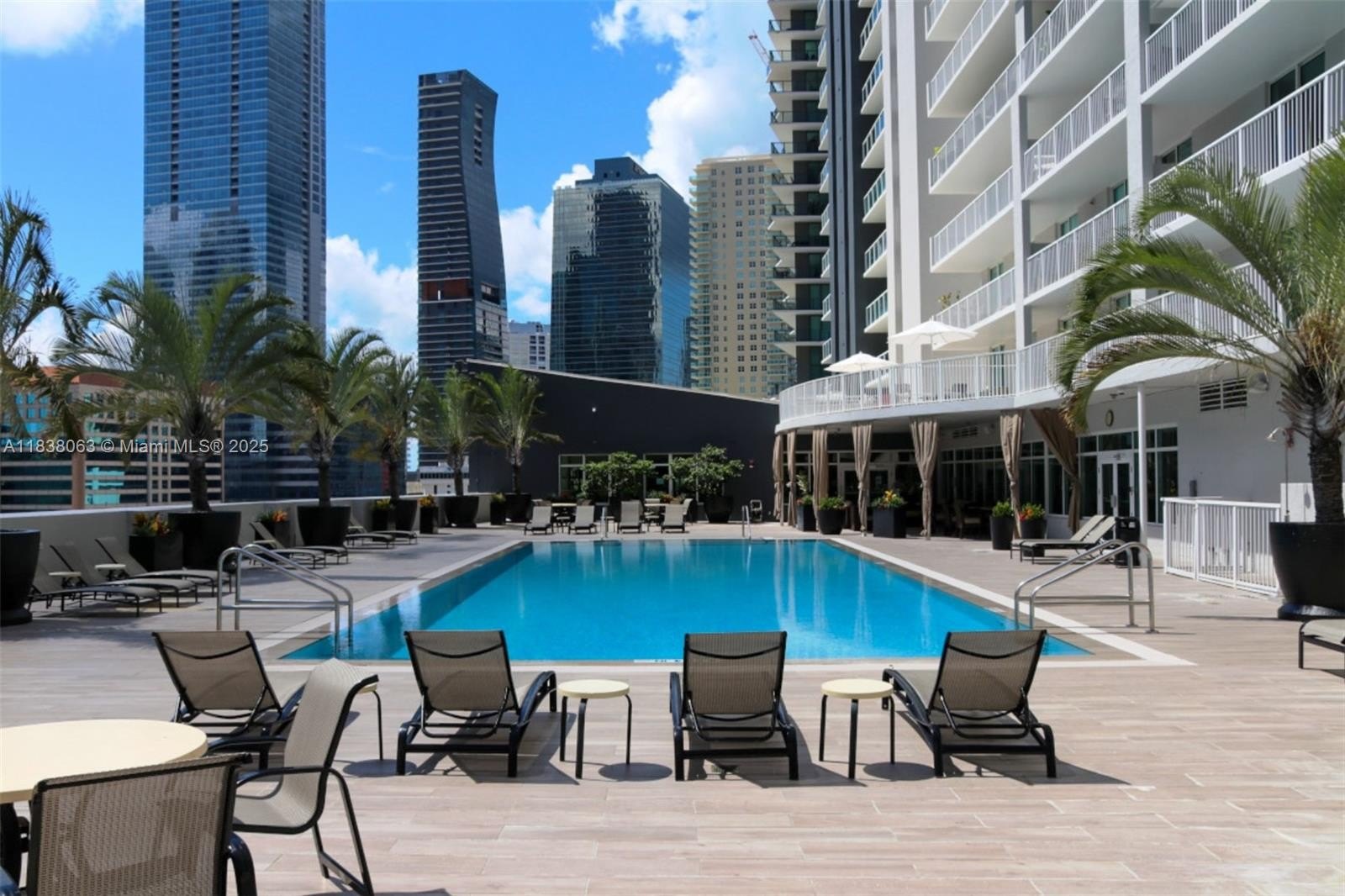 Miami, Florida, 33130, United States, 2 Bedrooms Bedrooms, ,2 BathroomsBathrooms,Residential,For Sale,1936974