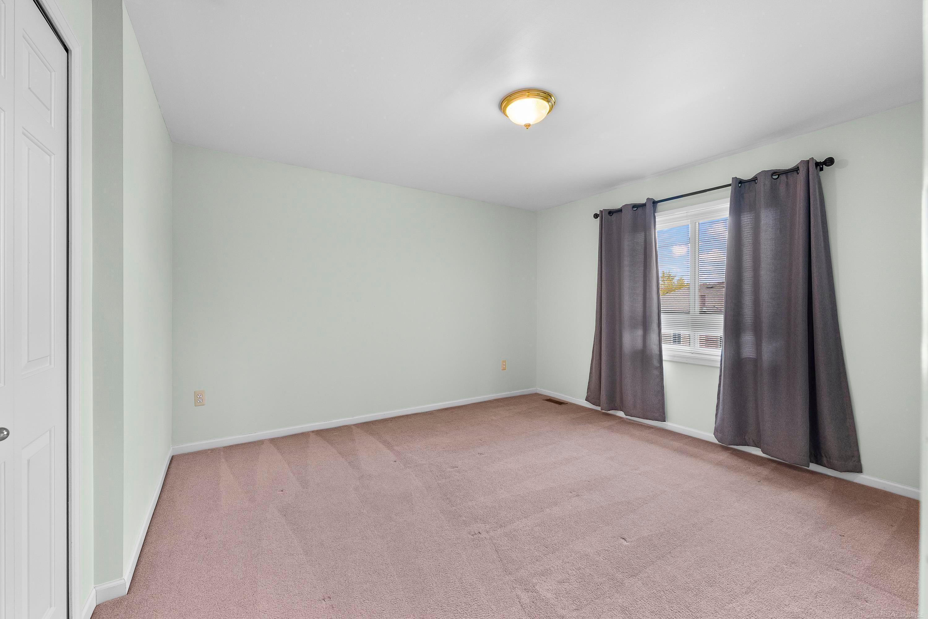 Shelby Twp, Michigan, 48315, United States, 4 Bedrooms Bedrooms, ,4 BathroomsBathrooms,Residential,For Sale,1987428