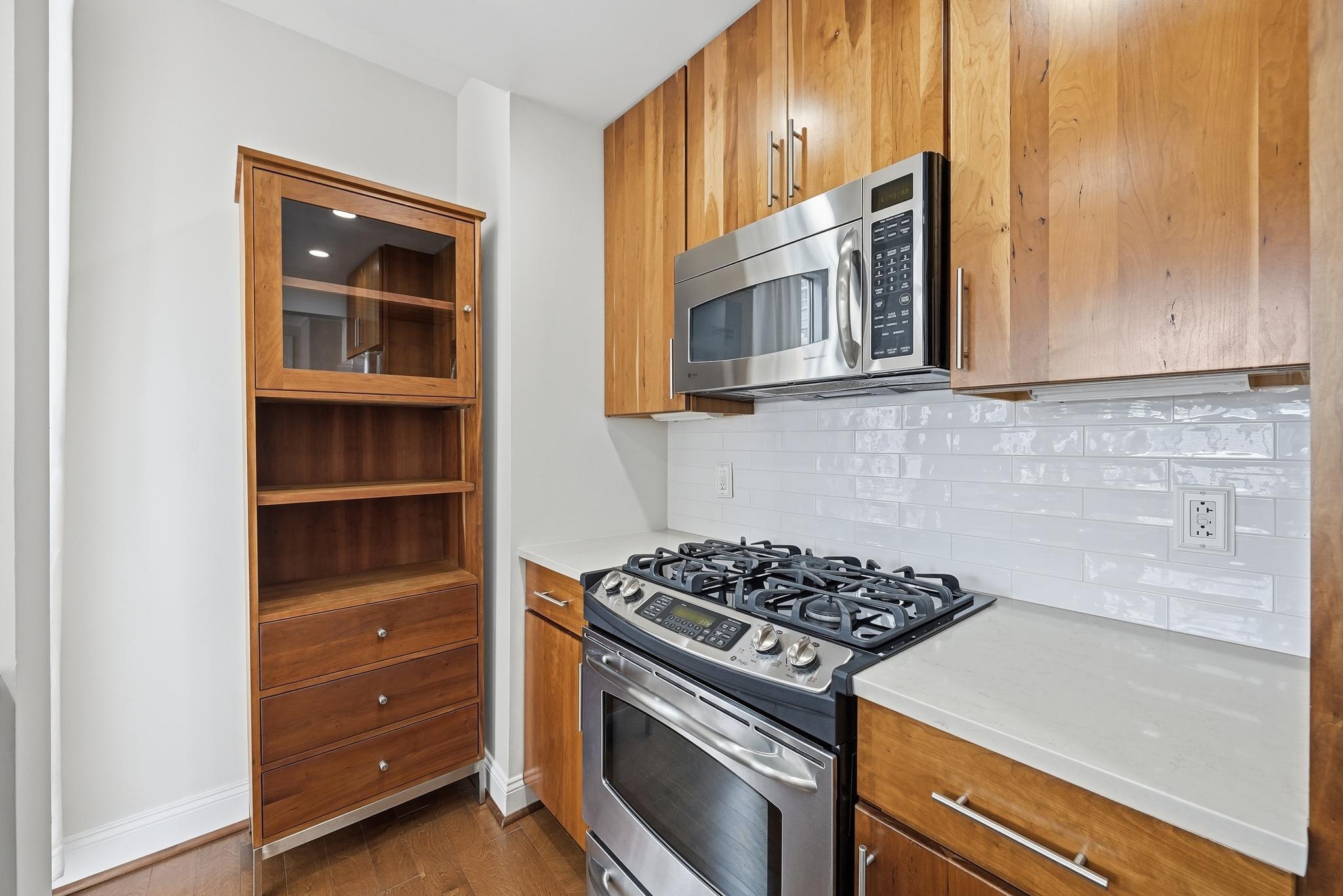  2050 Jamieson Avenue, Alexandria, VA, 22314 - 物件實景