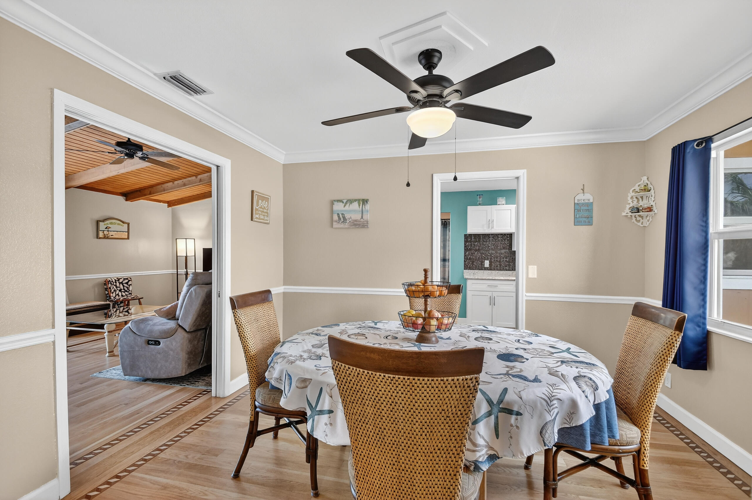 West Palm Beach, Florida, 33406, United States, 3 Bedrooms Bedrooms, ,2 BathroomsBathrooms,Residential,For Sale,1998393