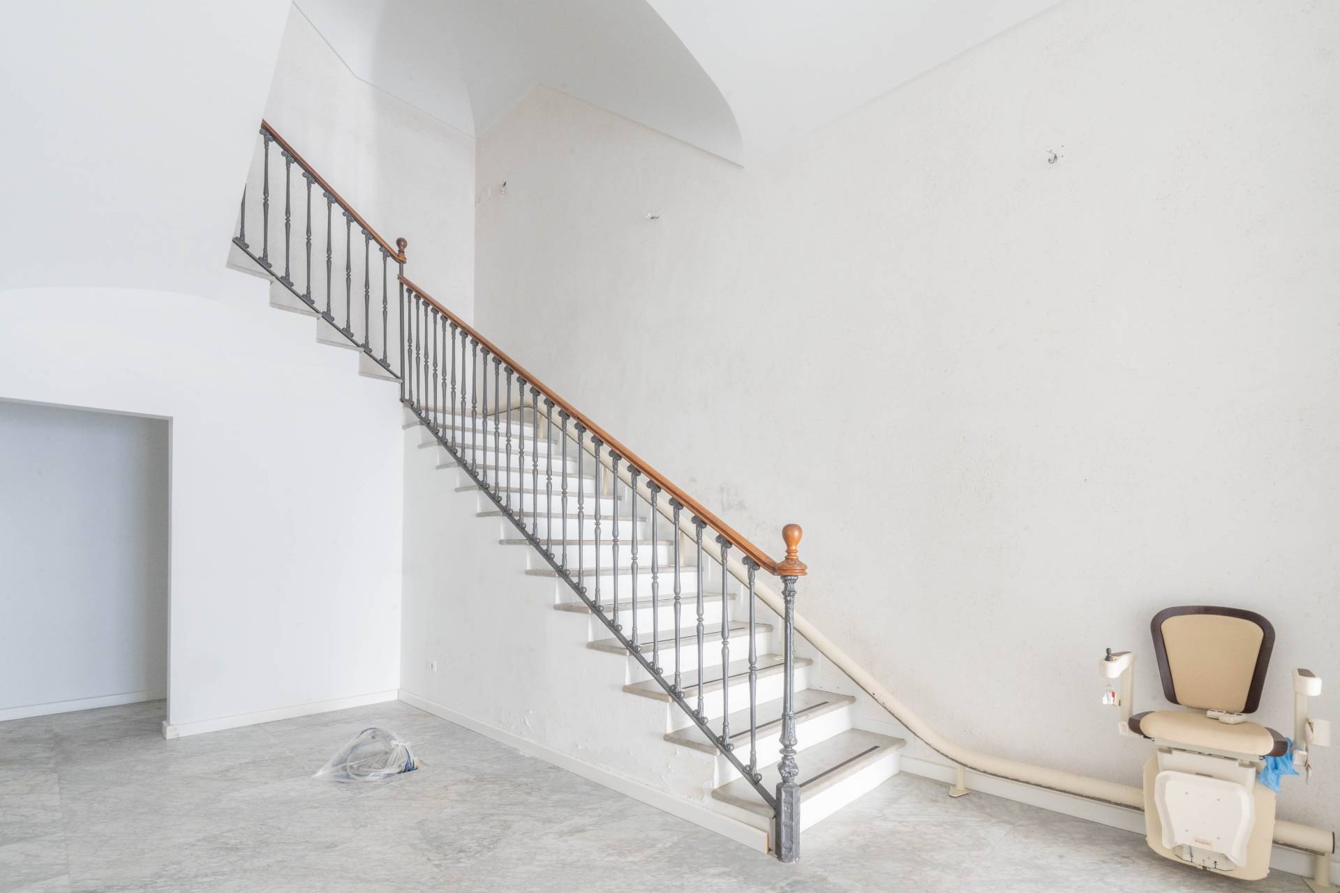 Piazza Anime / Corso Roma, Brindisi, Brindisi, 72100, IT, 8 Bedrooms Bedrooms, ,2 BathroomsBathrooms,Residential,For Sale,Piazza Anime / Corso Roma,1629554
