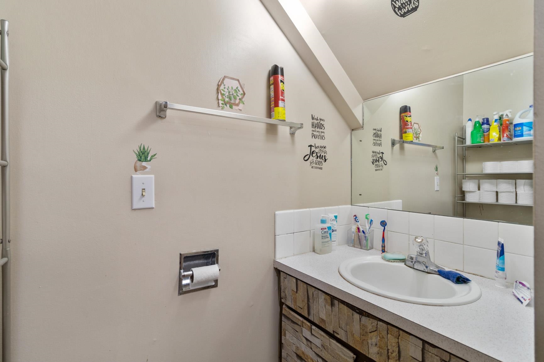 Spokane, Washington, 99218, United States, ,Residential,For Sale,1868872