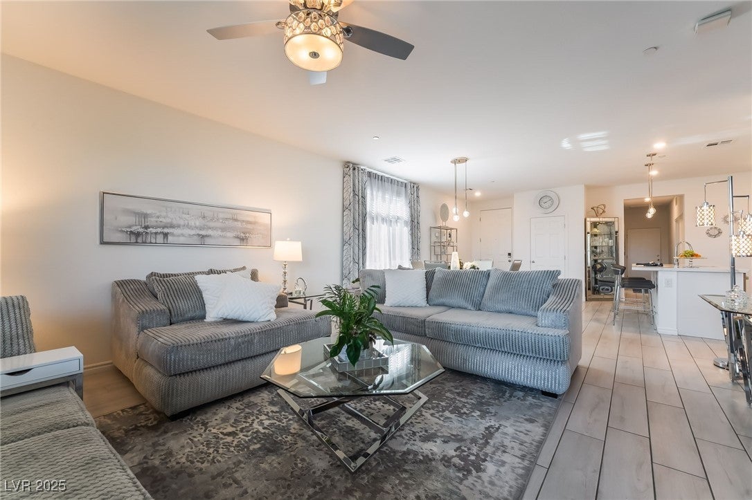 Henderson, Nevada, 89052, United States, 3 Bedrooms Bedrooms, ,2 BathroomsBathrooms,Residential,For Sale,1943155