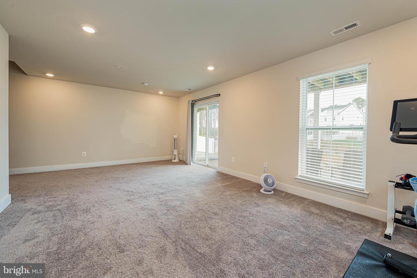 Berlin, Maryland, 21811, United States, 4 Bedrooms Bedrooms, ,5 BathroomsBathrooms,Residential,For Sale,1760244