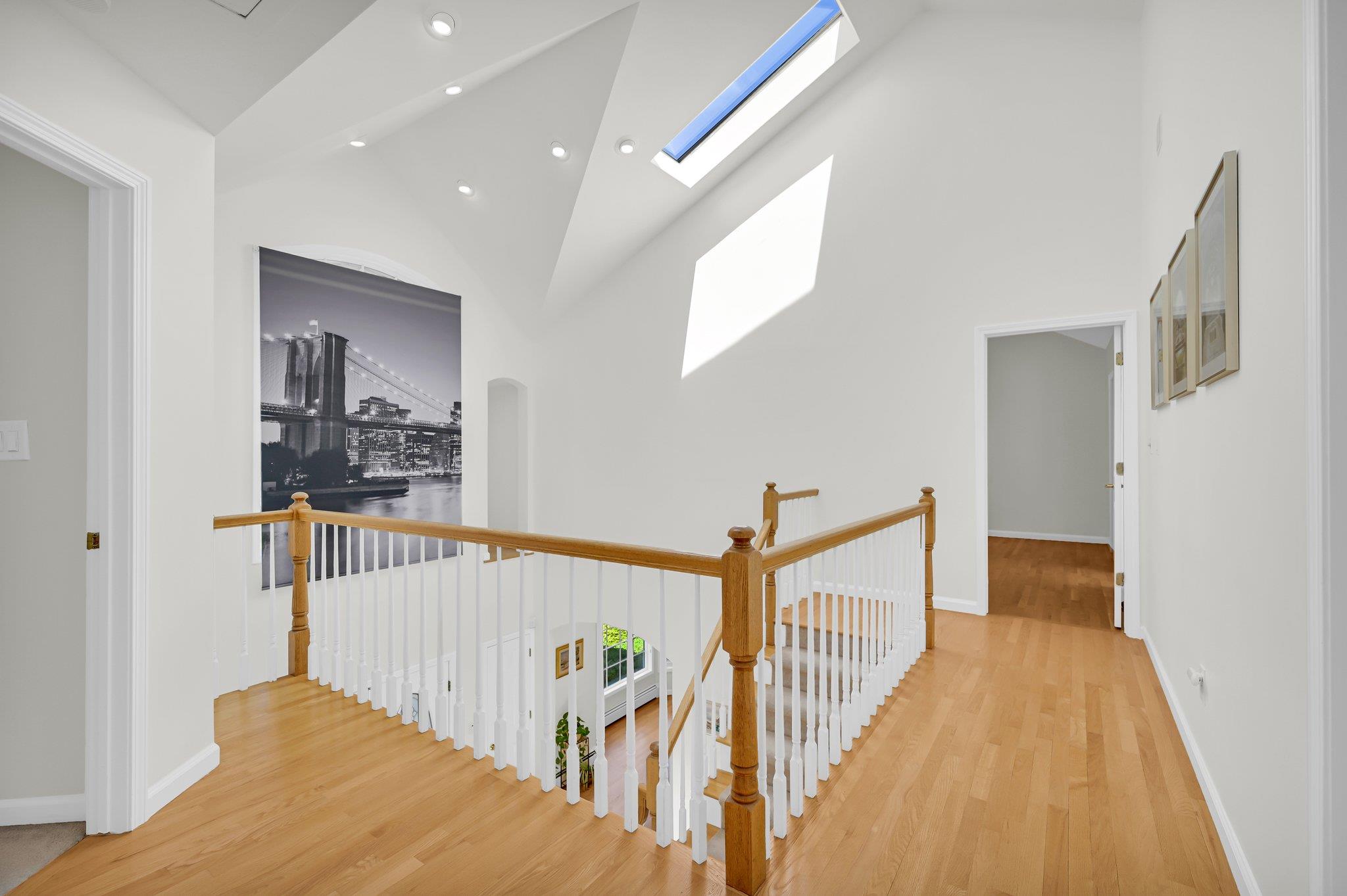 New City, New York, 10956, United States, 6 Bedrooms Bedrooms, ,4 BathroomsBathrooms,Residential,For Sale,1830143