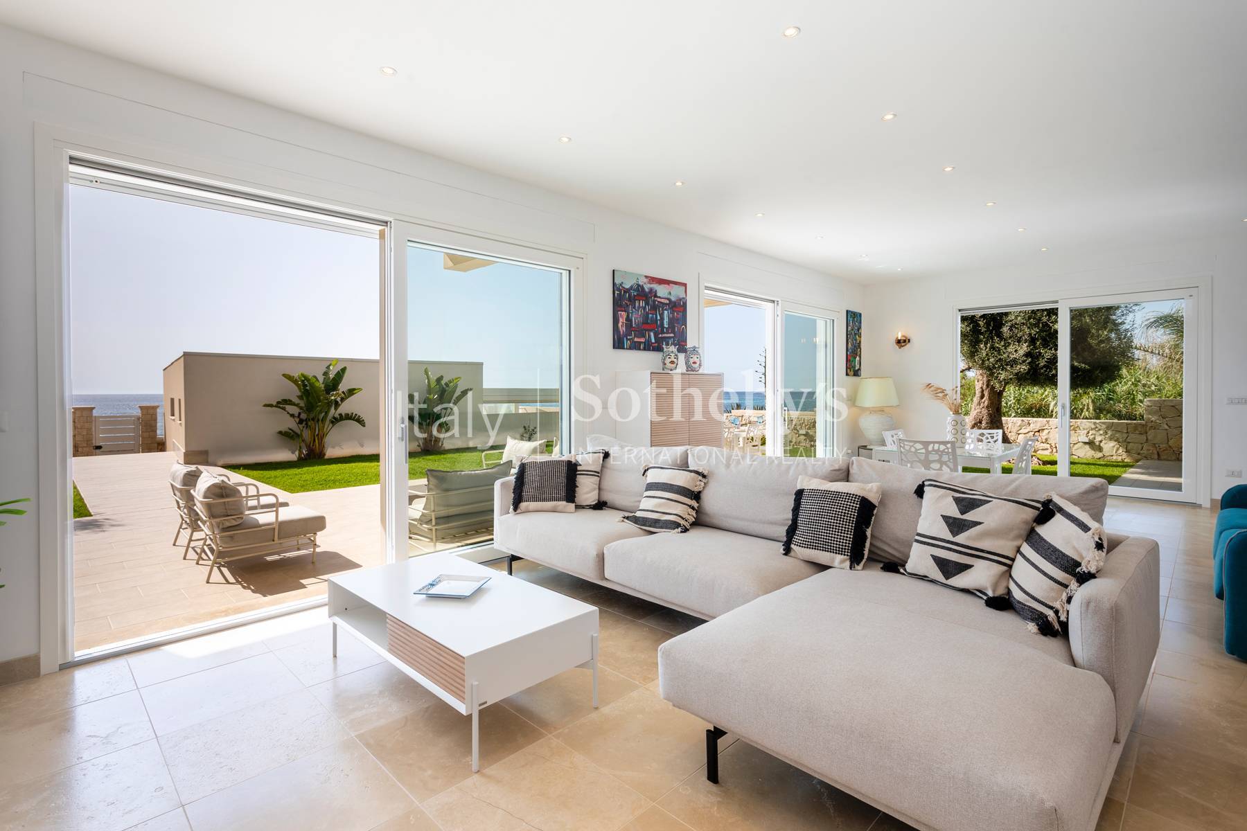  Exclusive and elegant modern villa by the sea - 物件實景