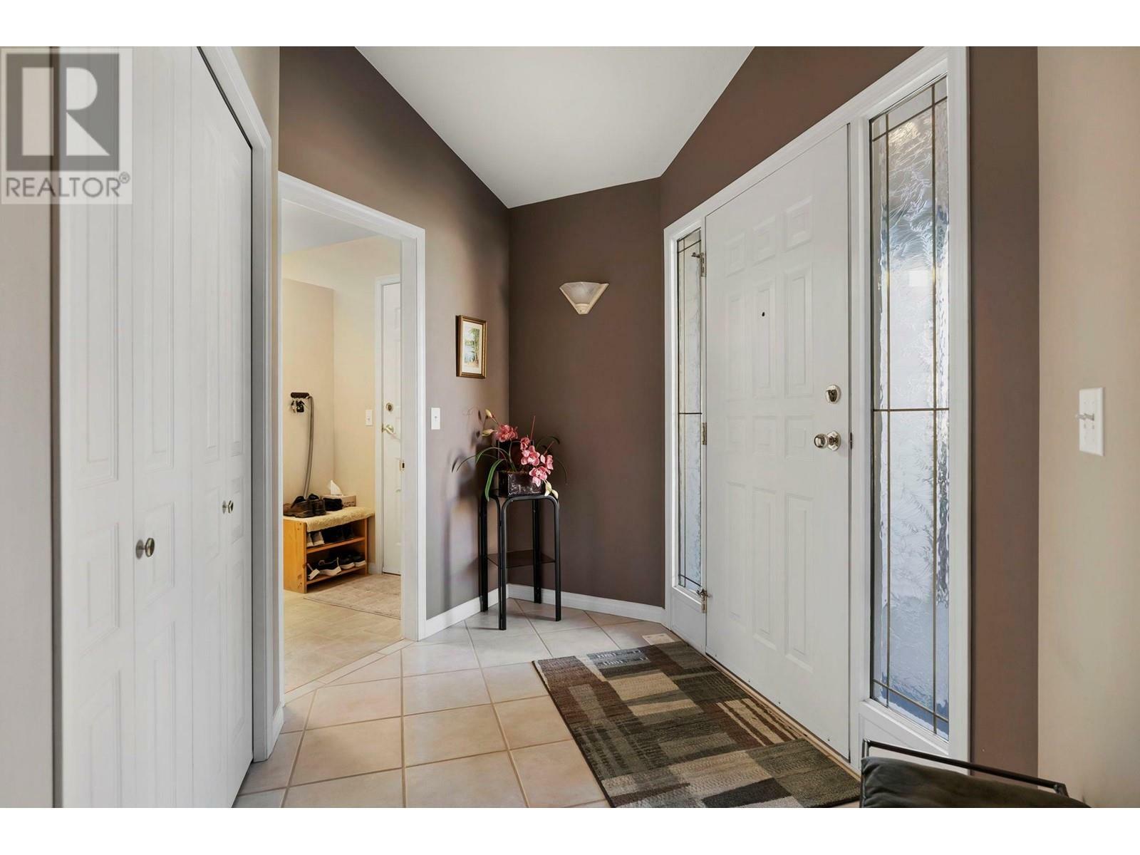 KELOWNA, British Columbia, V1V 1Z4, CA, 2 Bedrooms Bedrooms, ,2 BathroomsBathrooms,Residential,For Sale,1960931