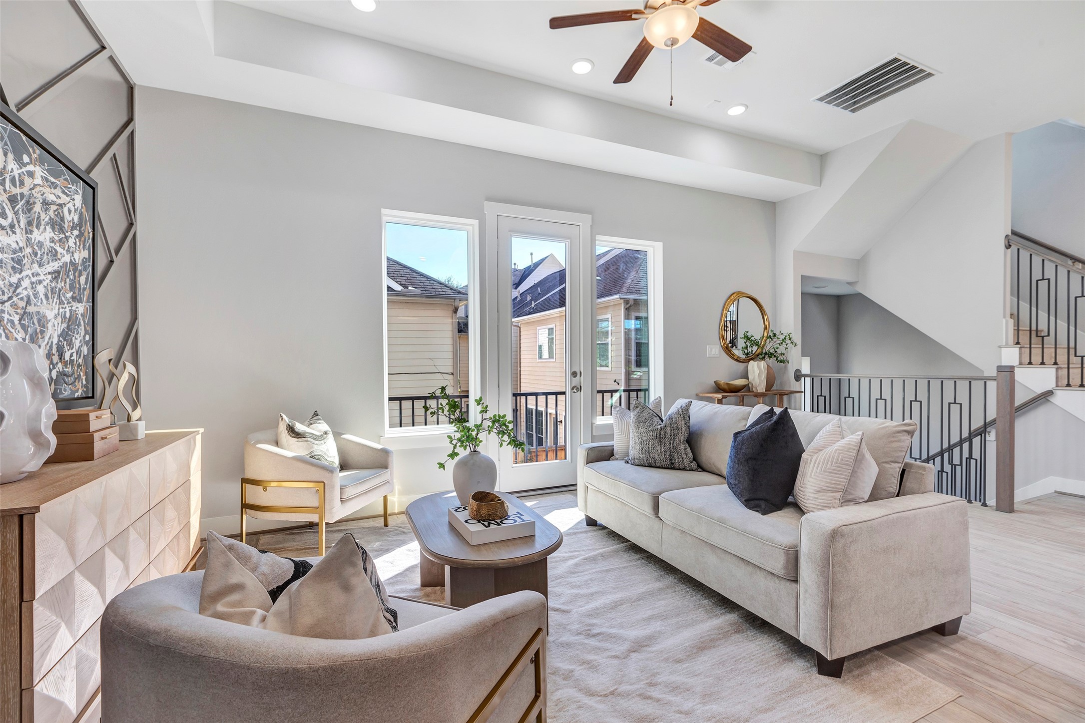 Houston, Texas, 77003, United States, 3 Bedrooms Bedrooms, ,4 BathroomsBathrooms,Residential,For Sale,1896439