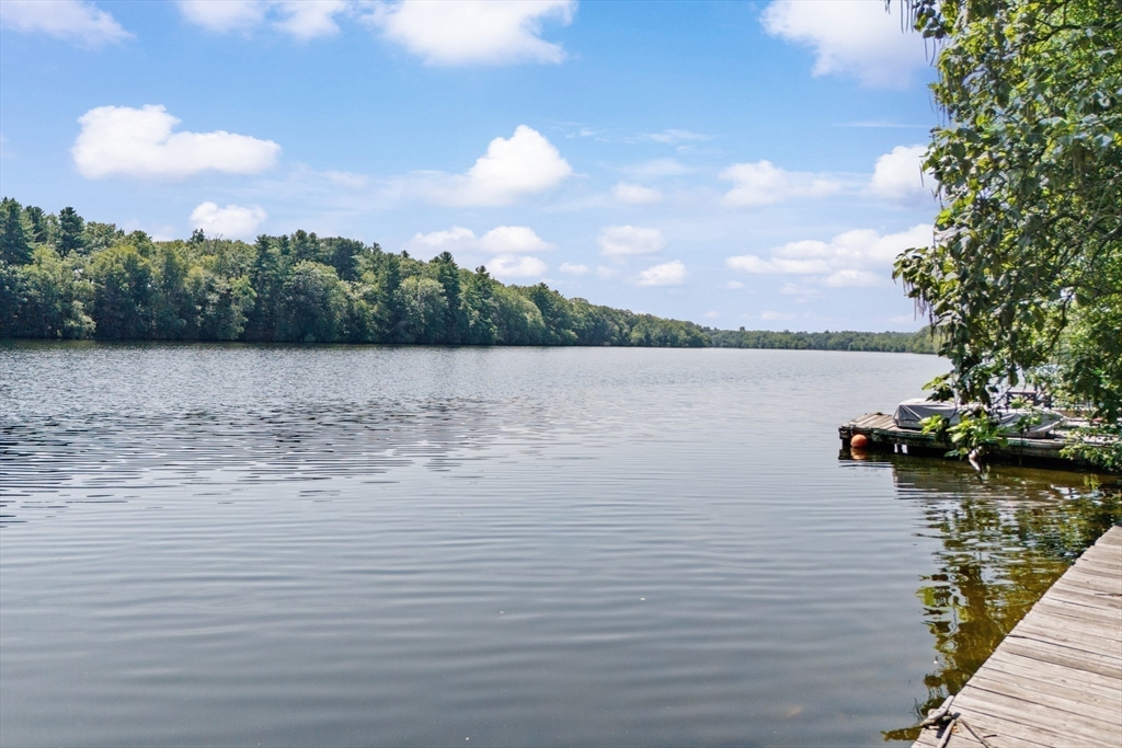 Methuen, Massachusetts, 01844, United States, 3 Bedrooms Bedrooms, ,2 BathroomsBathrooms,Residential,For Sale,1981346