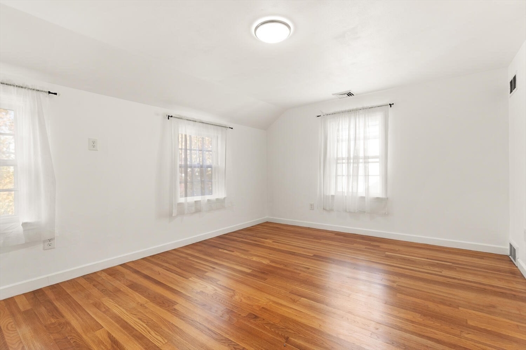 Norwood, Massachusetts, 02062, United States, 3 Bedrooms Bedrooms, ,1 BathroomBathrooms,Residential,For Sale,1987874