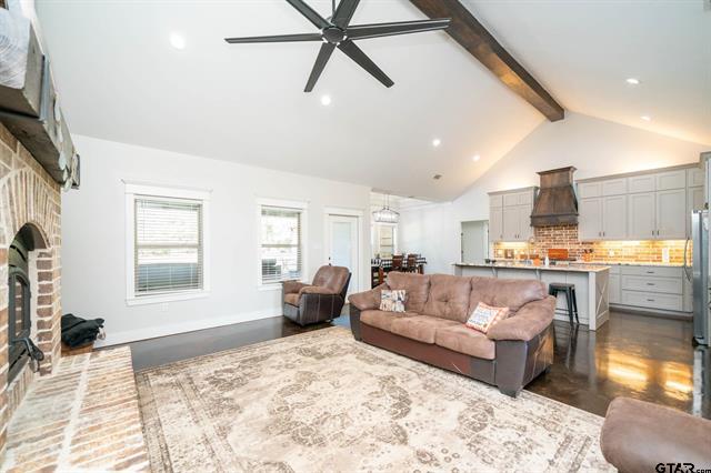 Jacksonville, Texas, 75766, United States, 4 Bedrooms Bedrooms, ,3 BathroomsBathrooms,Residential,For Sale,1975482