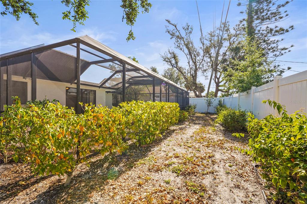 Bradenton, Florida, 34209, United States, 3 Bedrooms Bedrooms, ,2 BathroomsBathrooms,Residential,For Sale,1743662