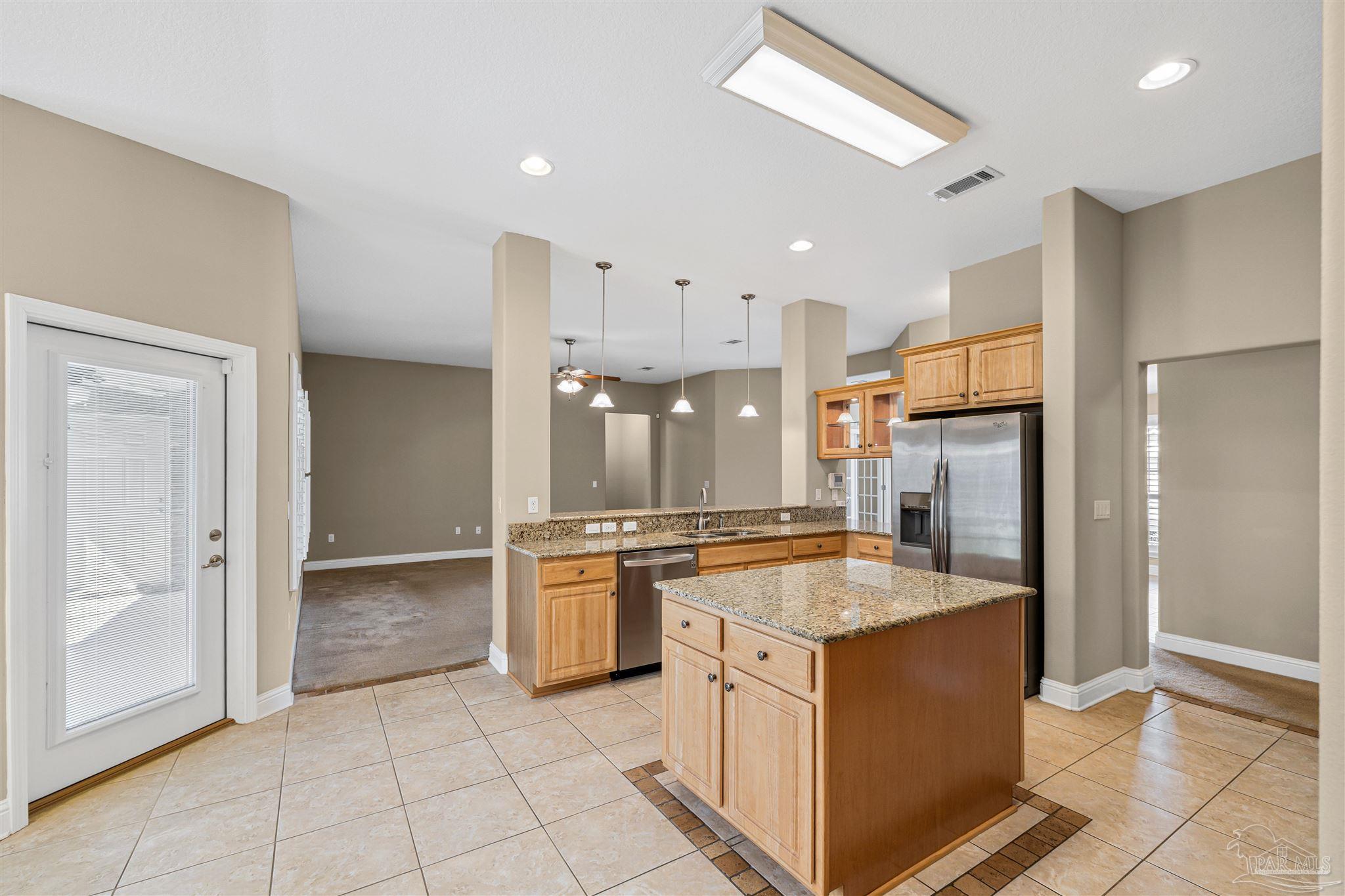 Navarre, Florida, 32566, United States, 4 Bedrooms Bedrooms, ,3 BathroomsBathrooms,Residential,For Sale,1892074