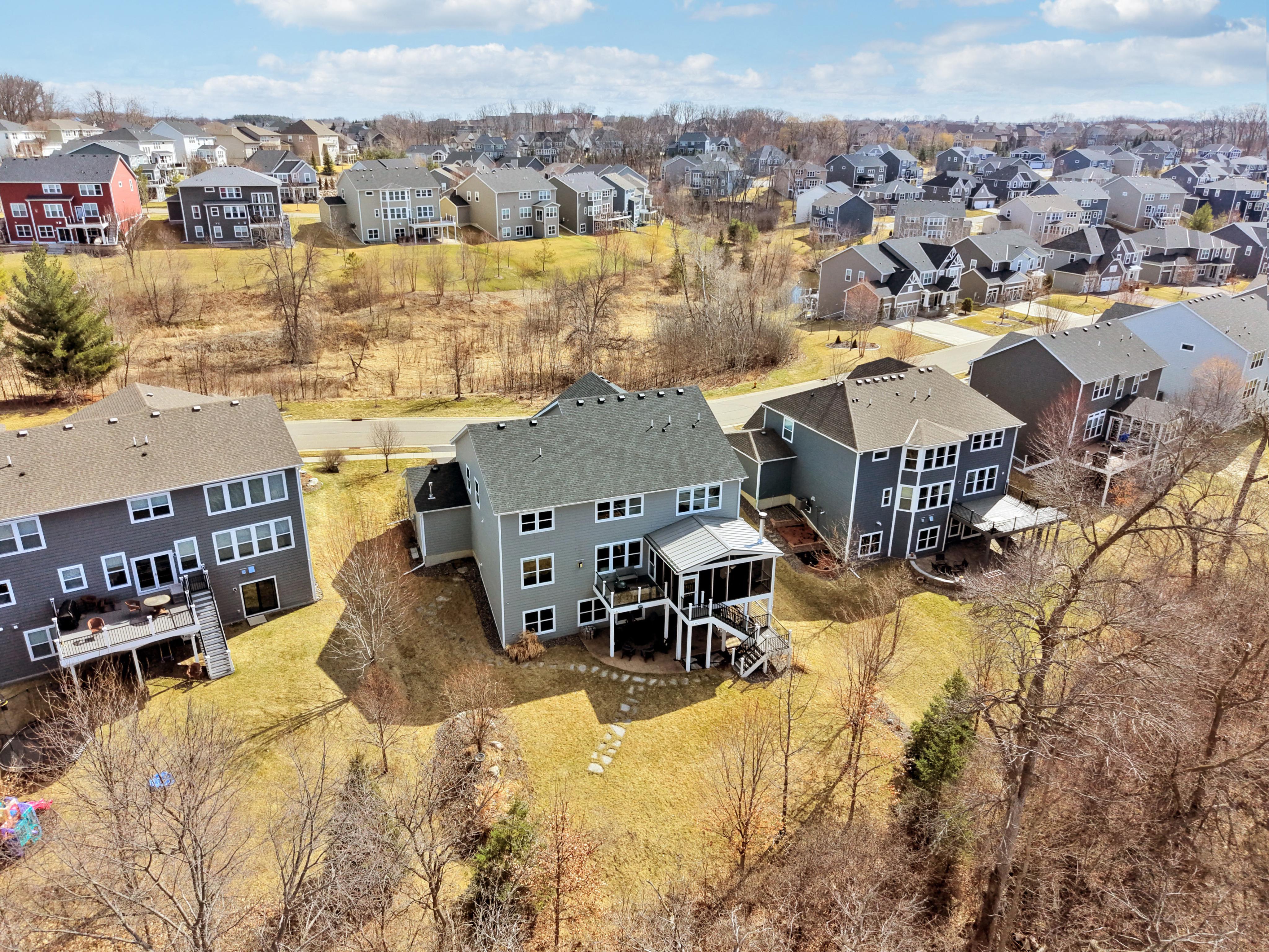  Refined Plymouth Retreat Backing to Nature - 物件實景