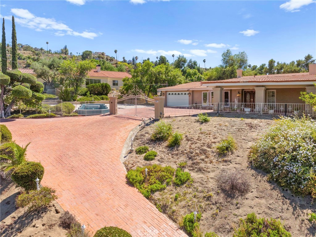 Hemet, California, 92544, United States, 5 Bedrooms Bedrooms, ,4 BathroomsBathrooms,Residential,For Sale,1896645