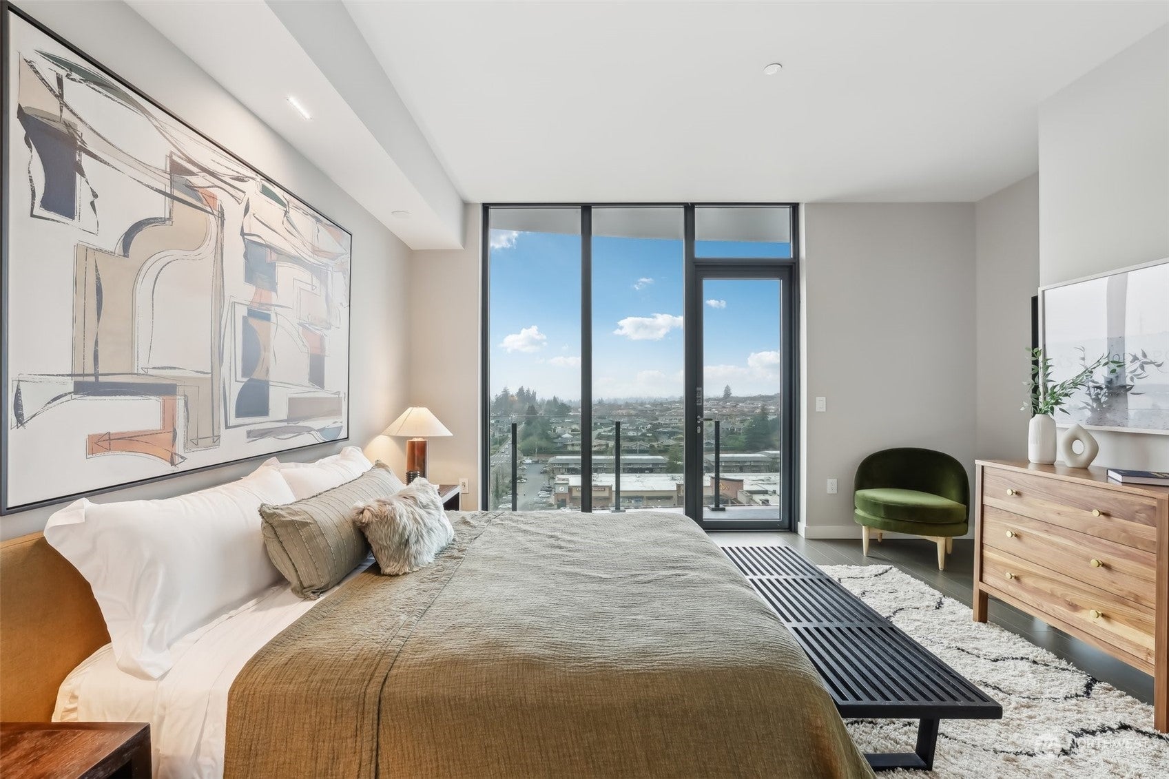 Bellevue, Washington, 98004, United States, 2 Bedrooms Bedrooms, ,2 BathroomsBathrooms,Residential,For Sale,1690612