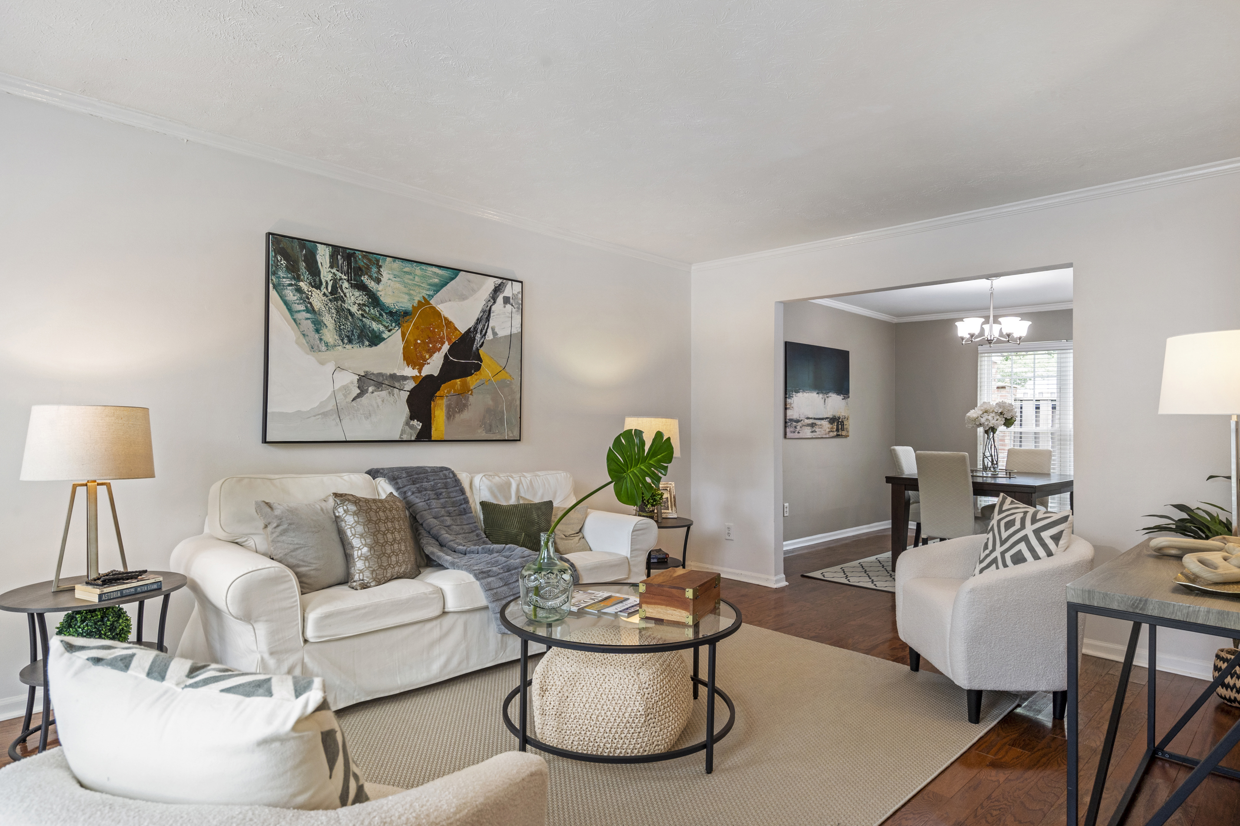  Bright, Stylish and Beautifully Updated Two Bedroom Townhome - 物件實景