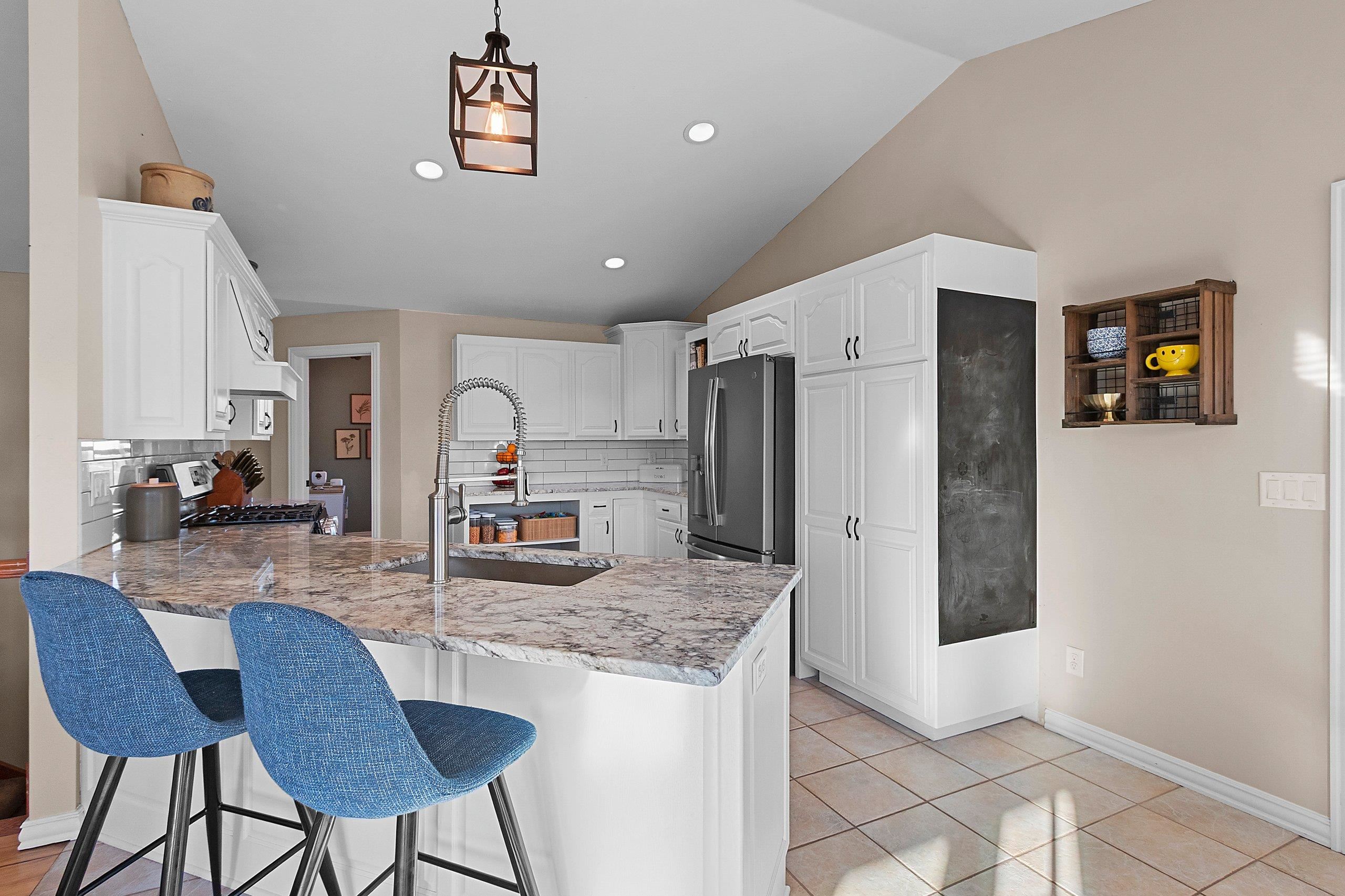 GREEN BAY, Wisconsin, 54311, United States, 4 Bedrooms Bedrooms, ,4 BathroomsBathrooms,Residential,For Sale,1991050