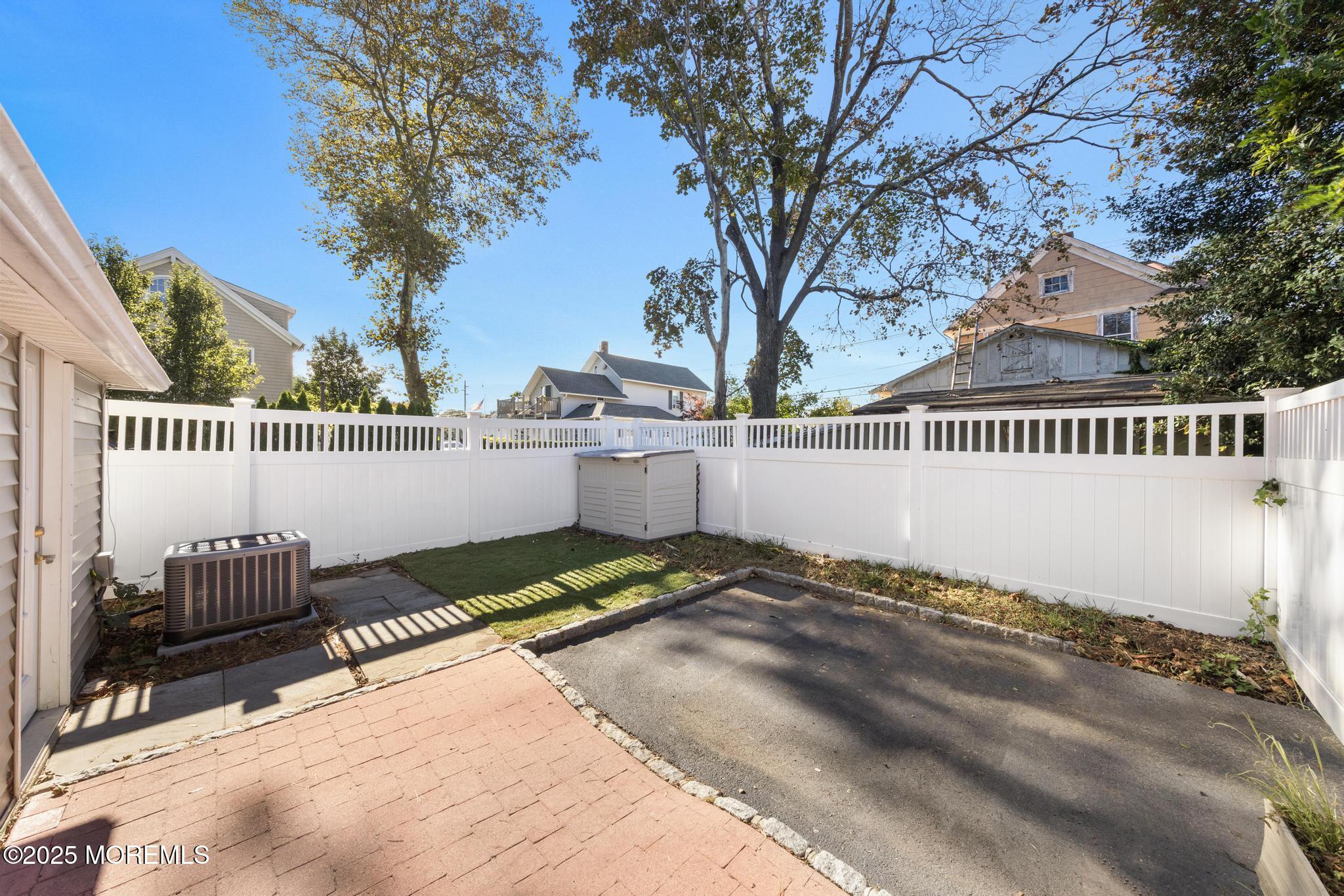 Brielle, New Jersey, 08730, United States, 2 Bedrooms Bedrooms, ,1 BathroomBathrooms,Residential,For Sale,1968993