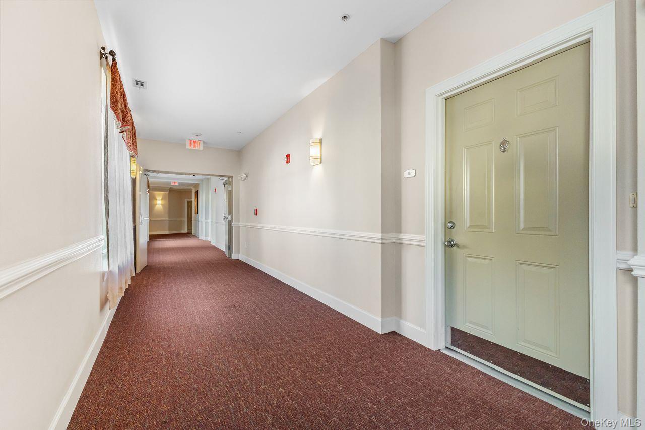 Stamford, Connecticut, 06902, United States, 2 Bedrooms Bedrooms, ,2 BathroomsBathrooms,Residential,For Sale,1965271