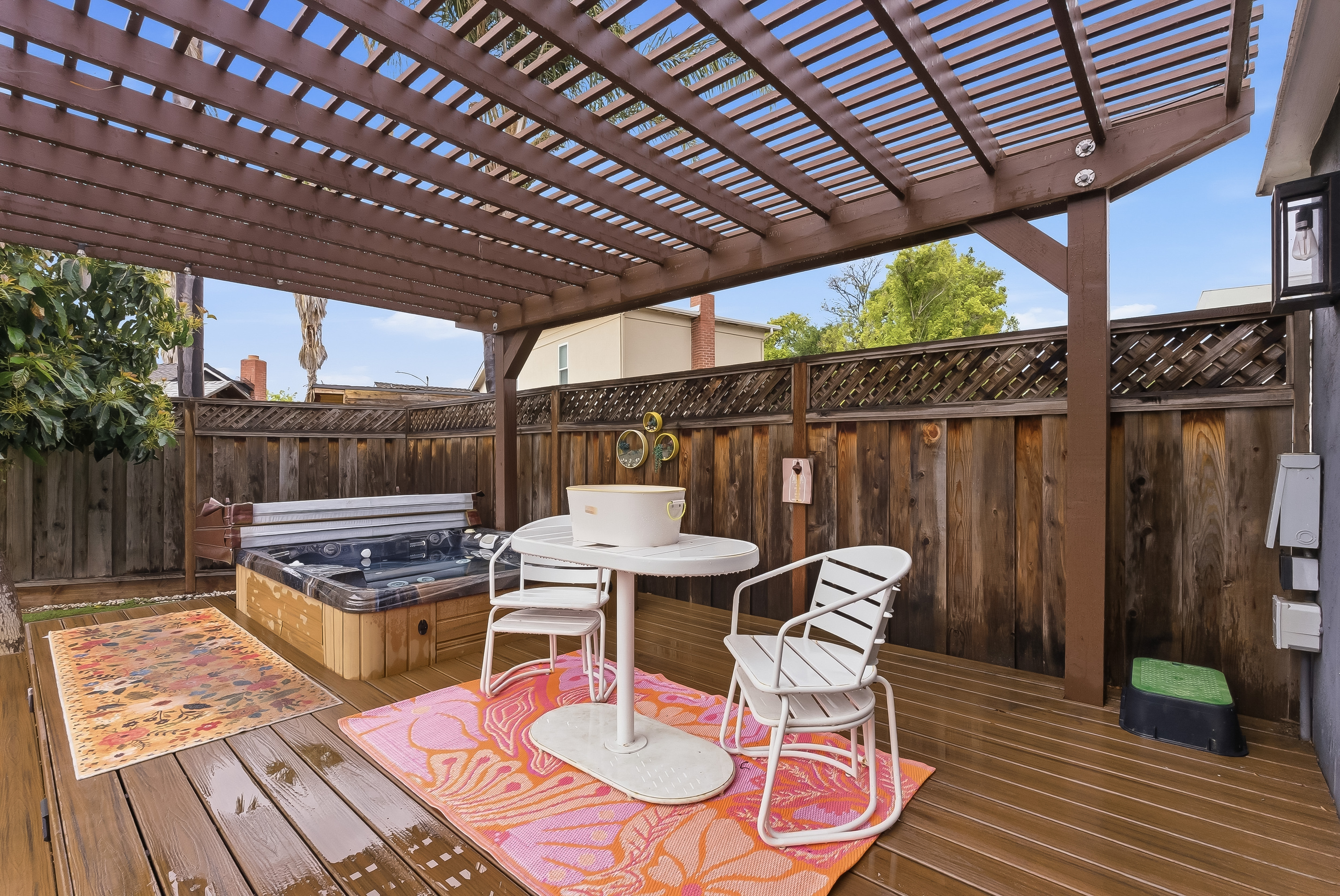  Shreen Court Charming Cul-de-Sac Home - 物件實景