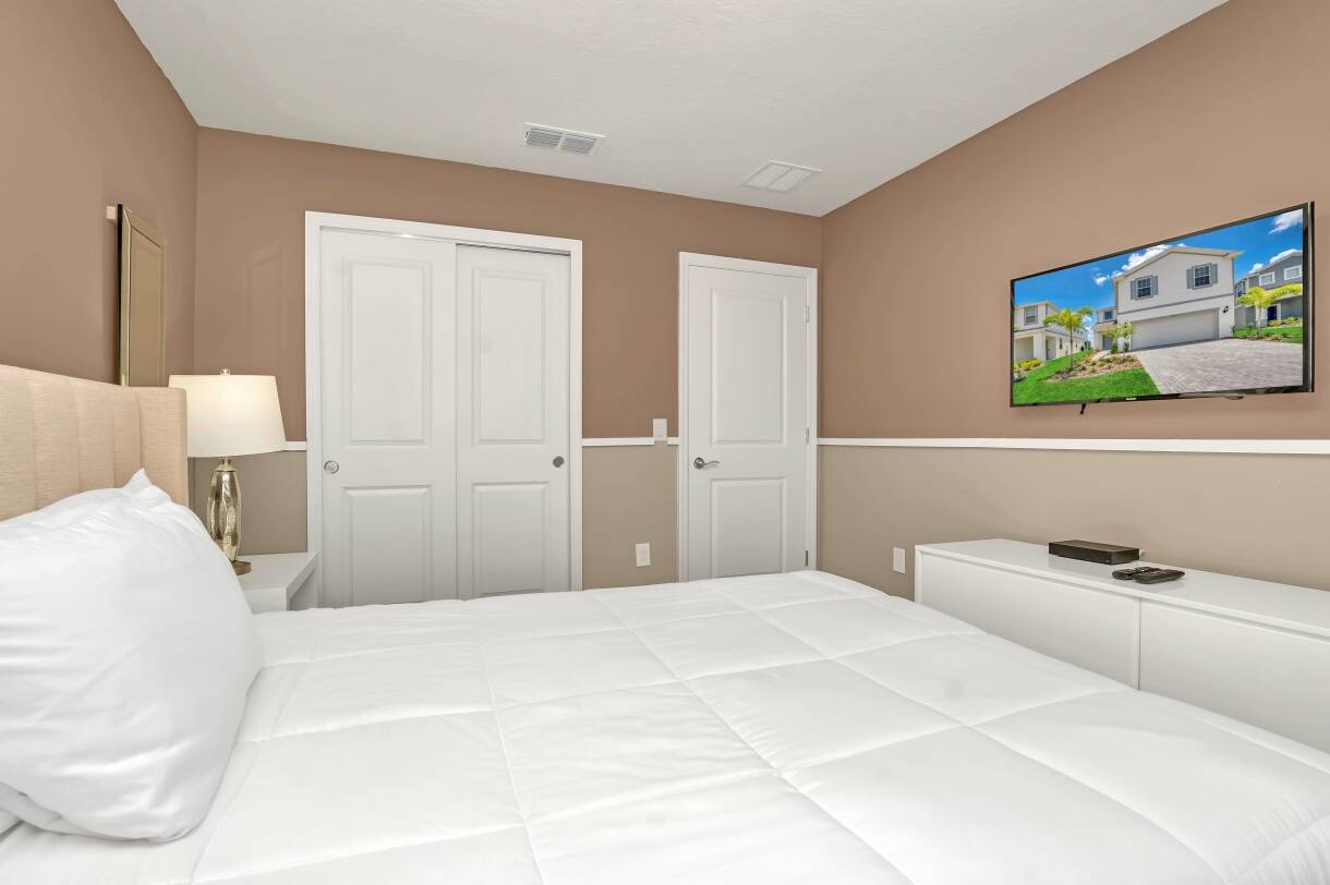 Davenport, Florida, 33897, United States, 5 Bedrooms Bedrooms, ,4 BathroomsBathrooms,Residential,For Sale,1975950