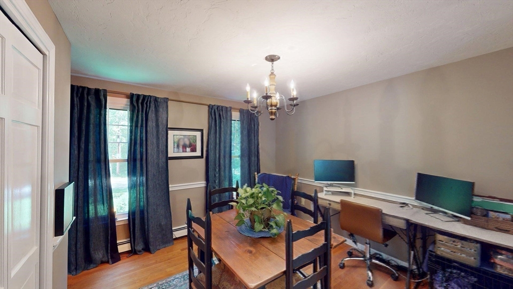 Franklin, Massachusetts, 02038, United States, 3 Bedrooms Bedrooms, ,2 BathroomsBathrooms,Residential,For Sale,1976390