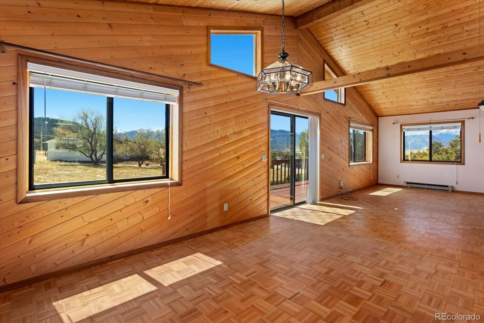 Salida, Colorado, 81201, United States, 3 Bedrooms Bedrooms, ,1 BathroomBathrooms,Residential,For Sale,2043390