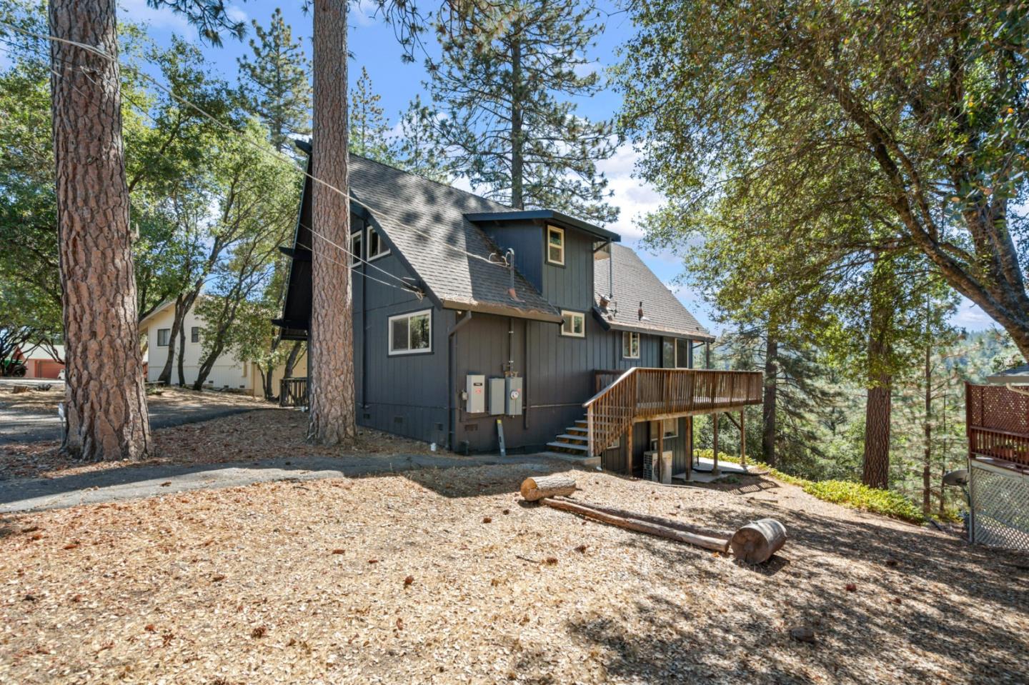 Groveland, California, 95321, United States, 2 Bedrooms Bedrooms, ,3 BathroomsBathrooms,Residential,For Sale,1962373