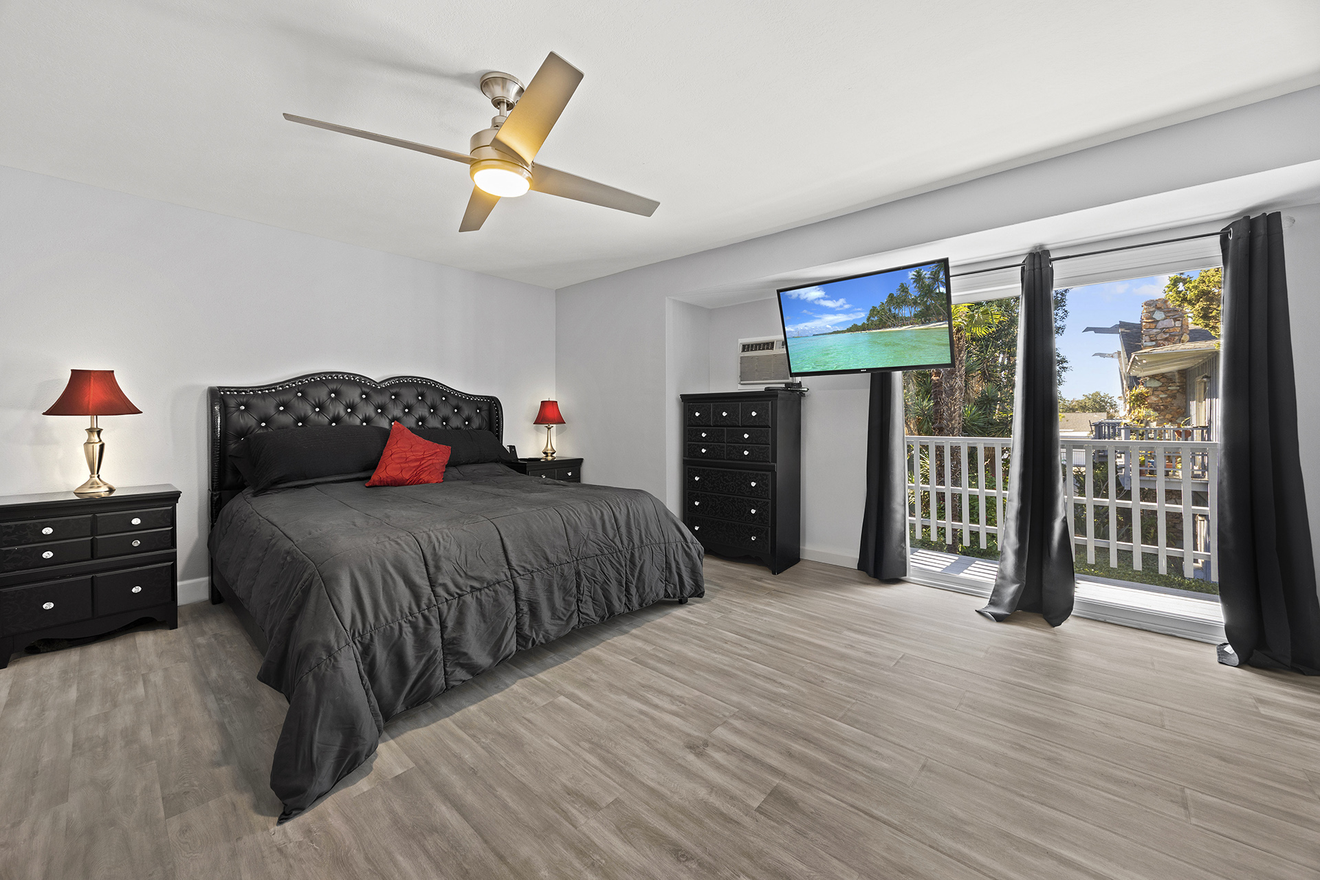 Fullerton, California, 92831, United States, 2 Bedrooms Bedrooms, ,1 BathroomBathrooms,Residential,For Sale,2002519