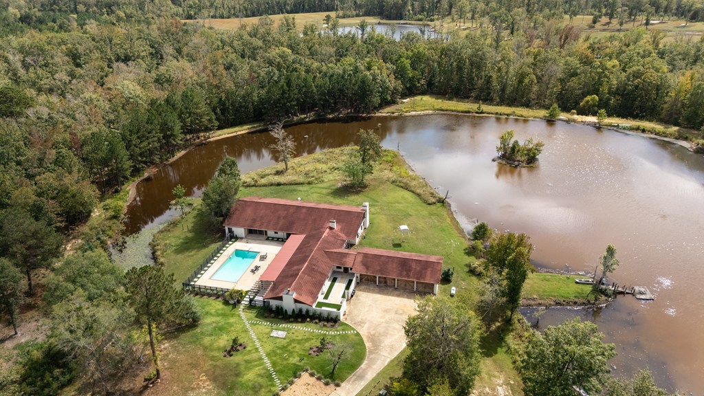 Waverly Hall, Georgia, 31831, United States, 5 Bedrooms Bedrooms, ,4 BathroomsBathrooms,Residential,For Sale,1987749