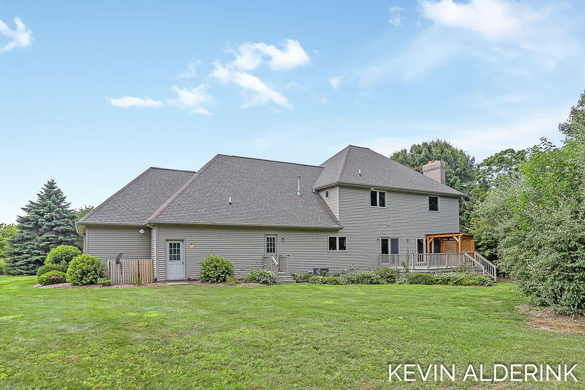 Holland, Michigan, 49423, United States, 5 Bedrooms Bedrooms, ,6 BathroomsBathrooms,Residential,For Sale,1908237