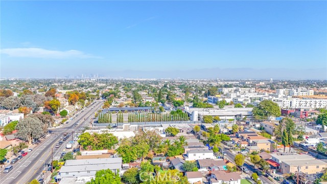 Los Angeles, California, 90002, United States, 3 Bedrooms Bedrooms, ,2 BathroomsBathrooms,Residential,For Sale,1986141